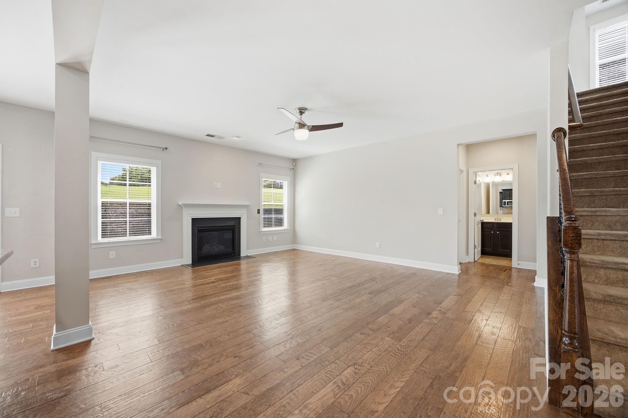 2284 Barrowcliffe Drive Property Photo 8