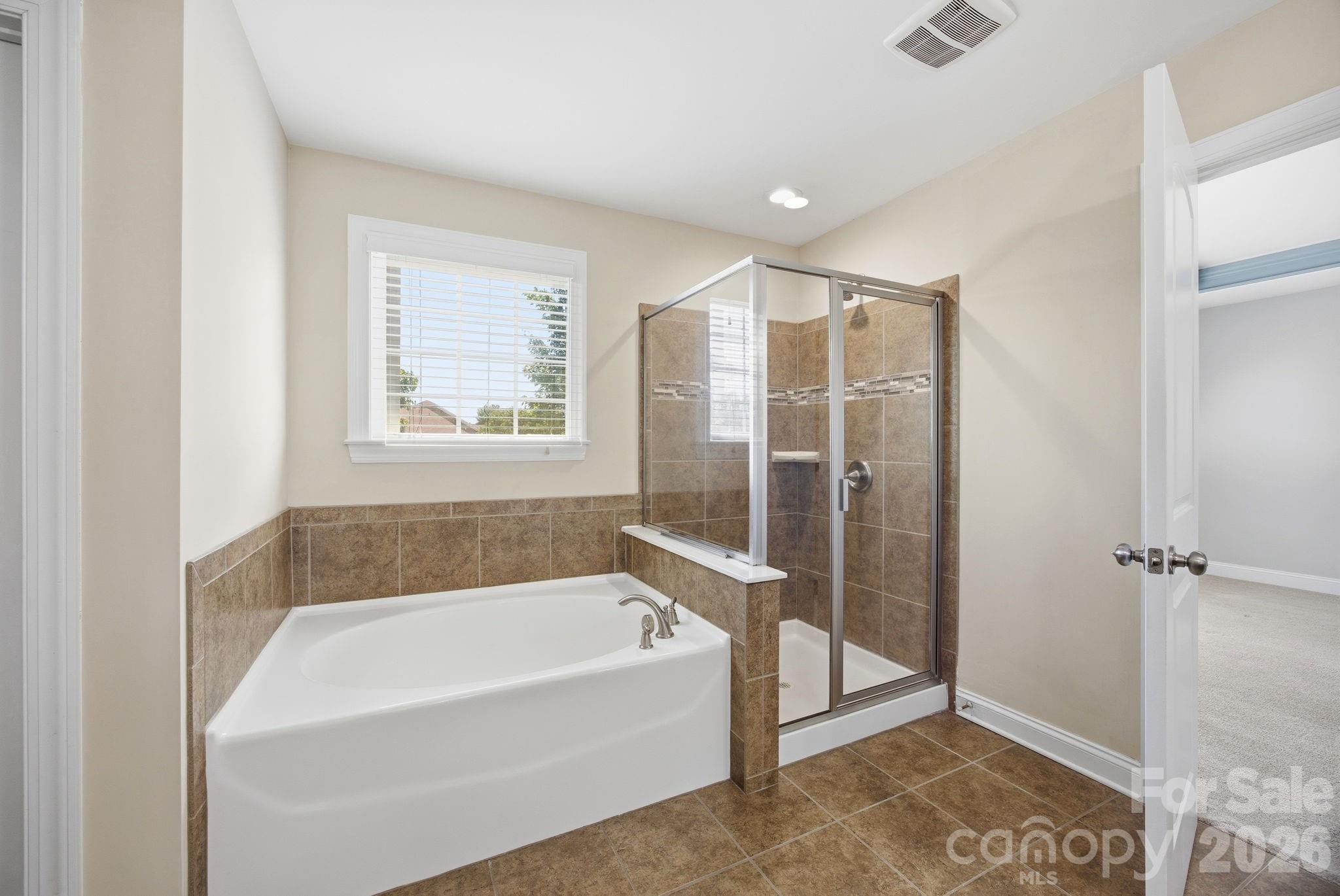 2284 Barrowcliffe Drive Property Photo 28