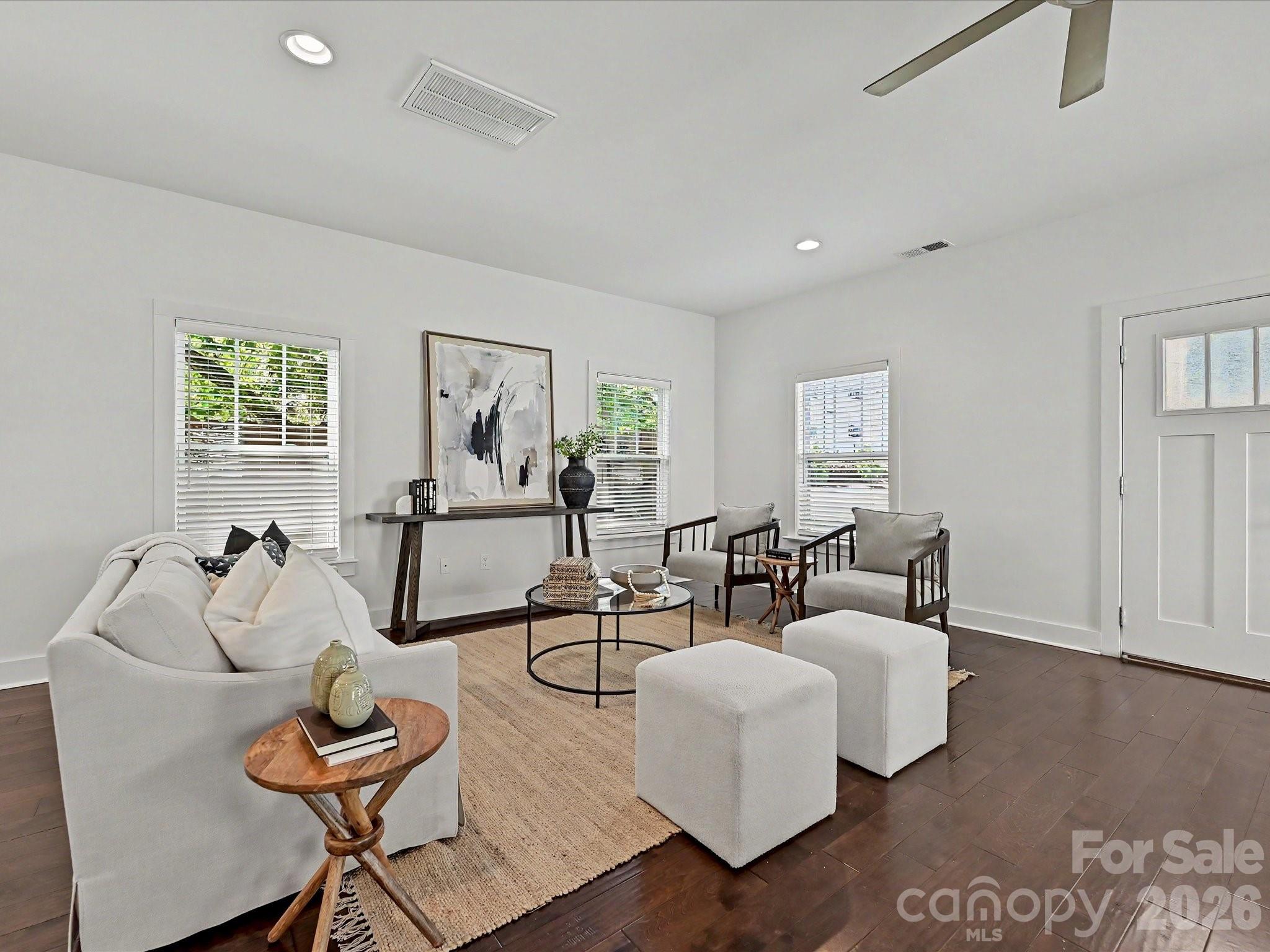 1216 Lomax Avenue Property Photo 18
