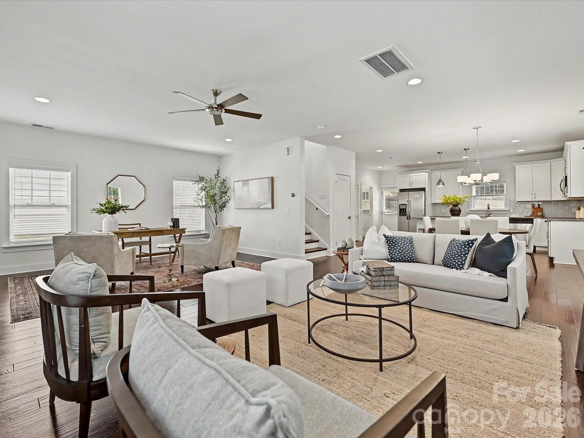 1216 Lomax Avenue Property Photo 19