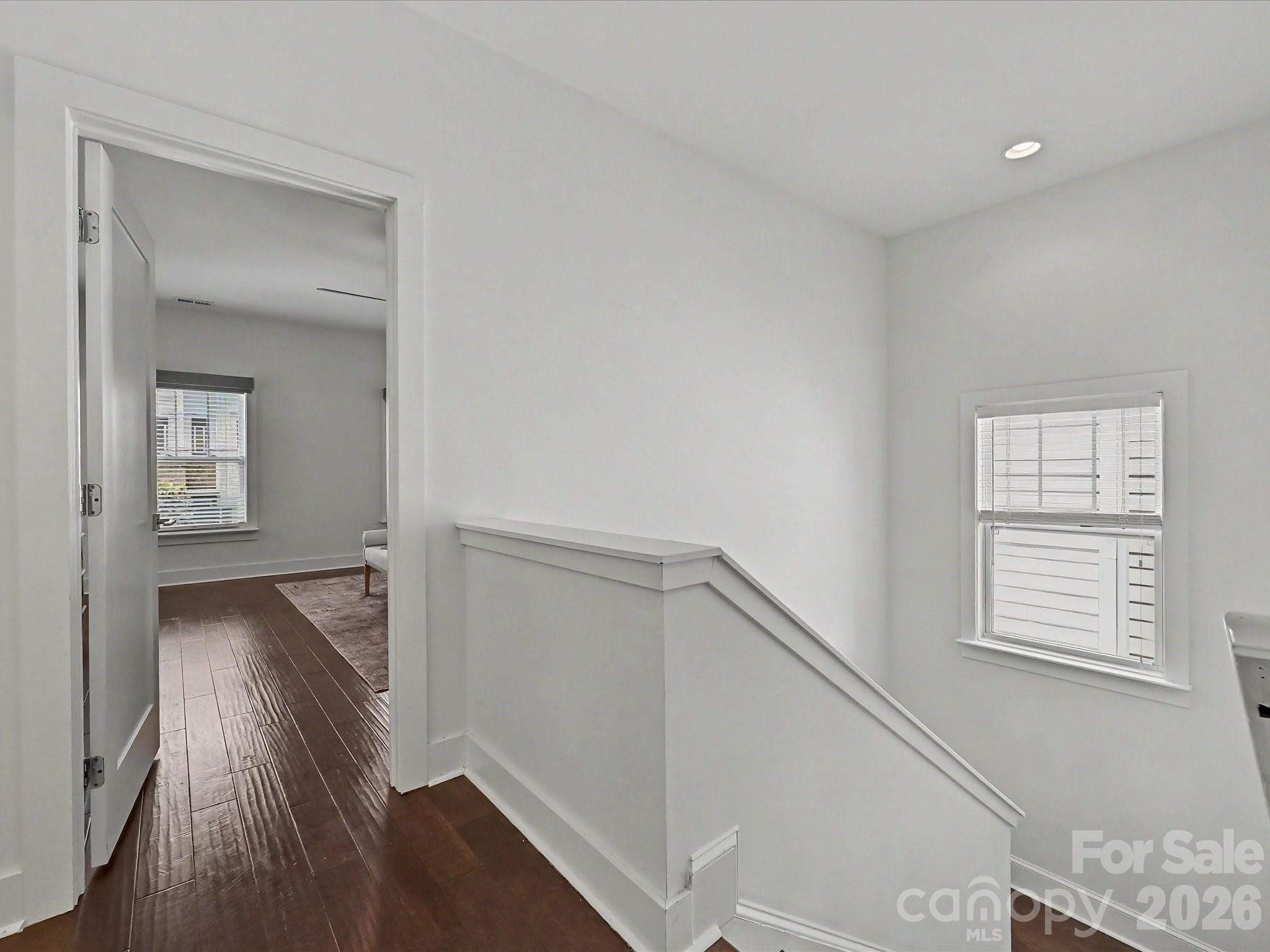 1216 Lomax Avenue Property Photo 20