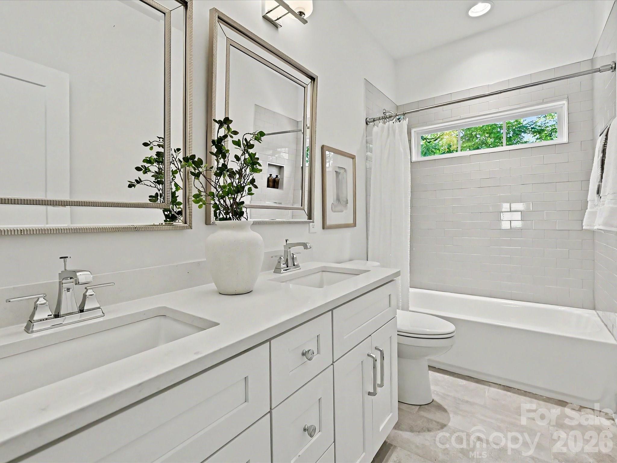 1216 Lomax Avenue Property Photo 26