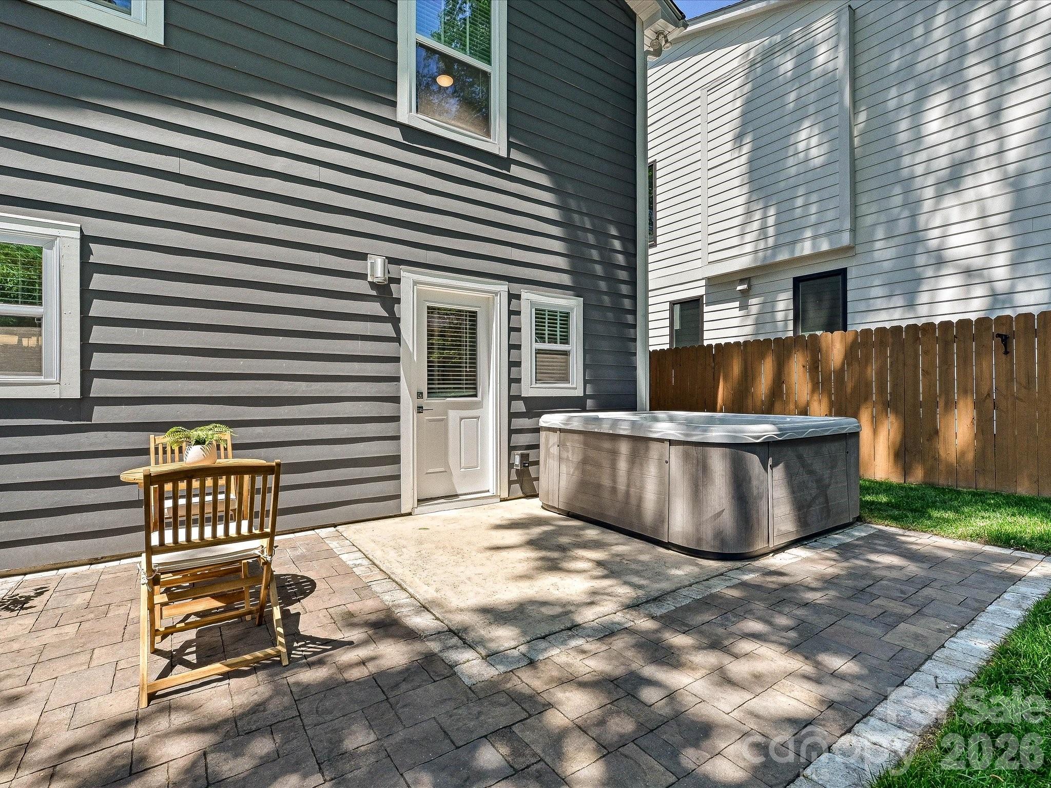 1216 Lomax Avenue Property Photo 30