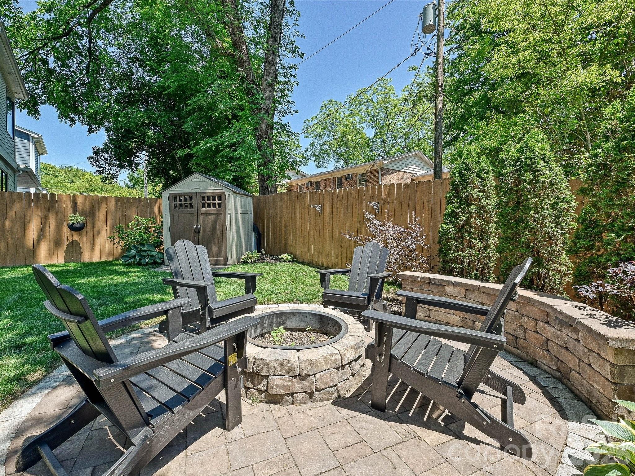 1216 Lomax Avenue Property Photo 32