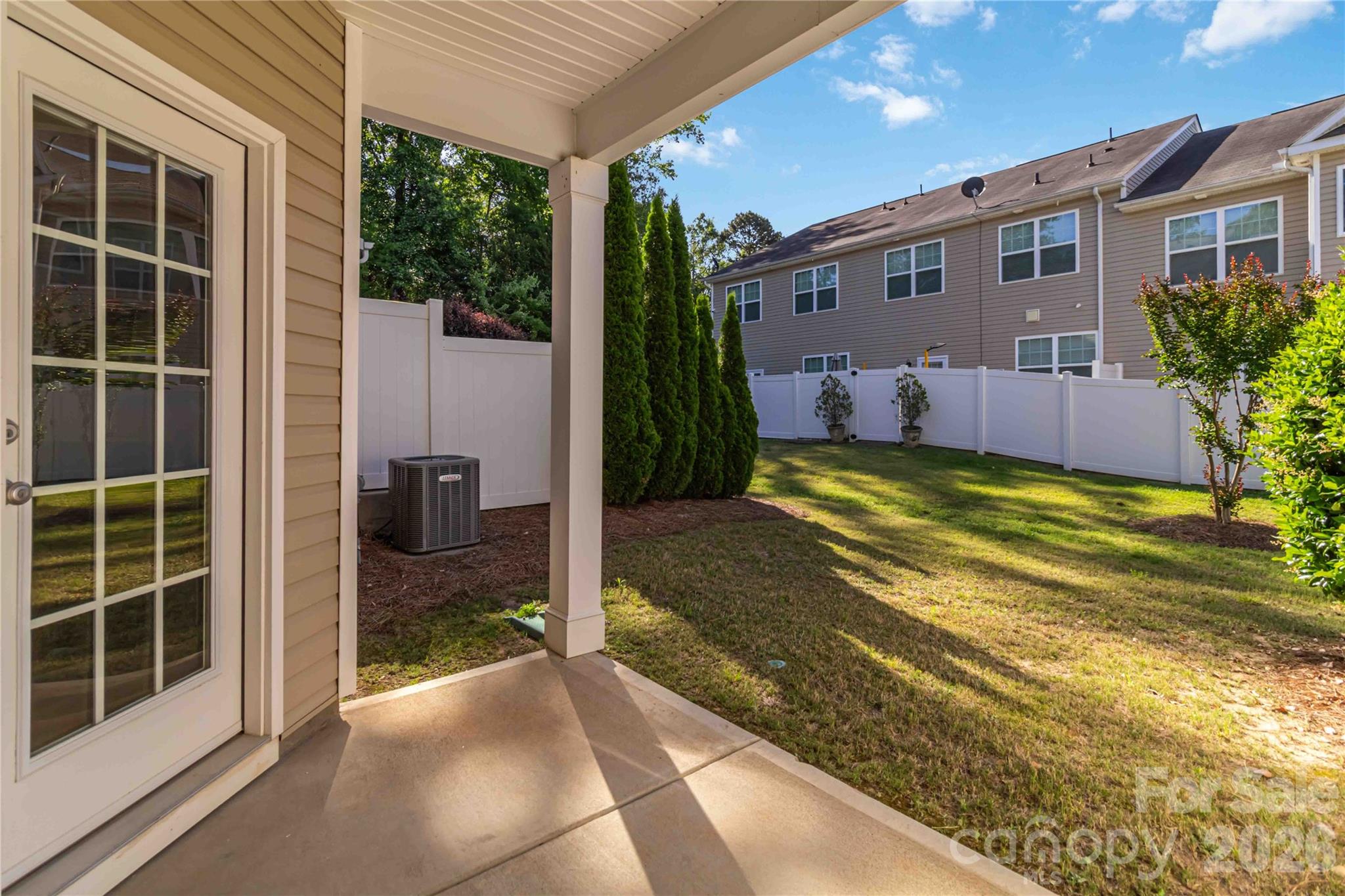 7048 Woodsbay Lane Property Photo 2