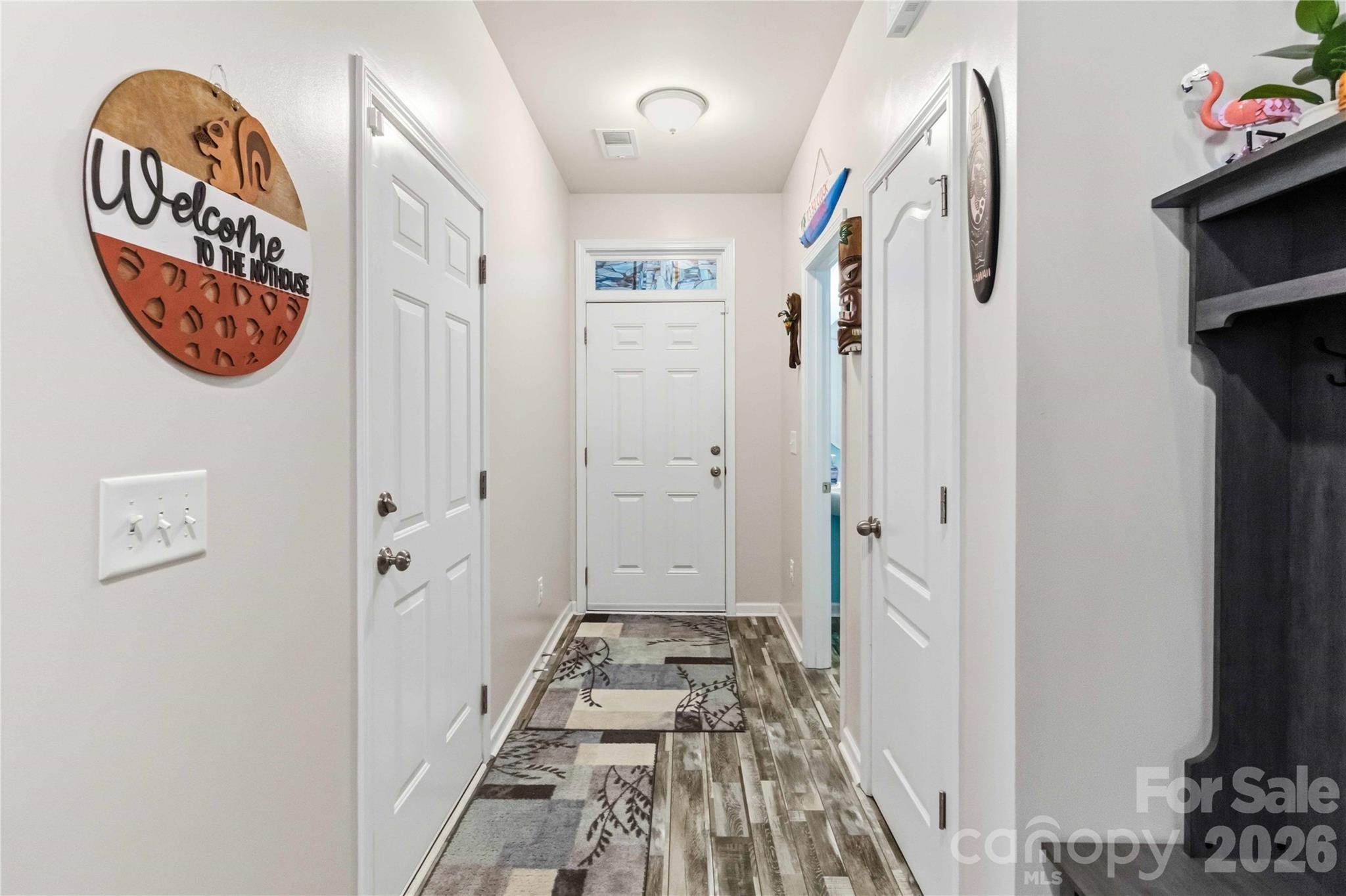 7048 Woodsbay Lane Property Photo 8