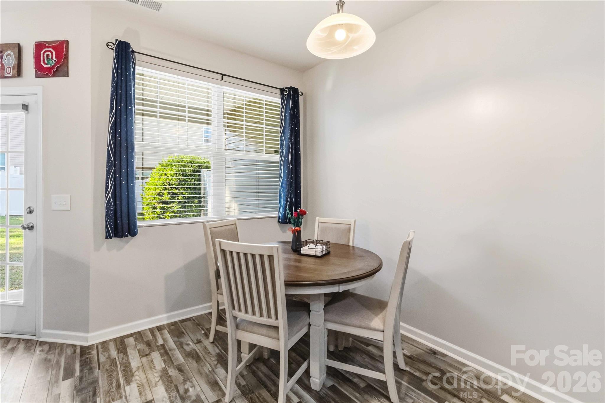 7048 Woodsbay Lane Property Photo 14