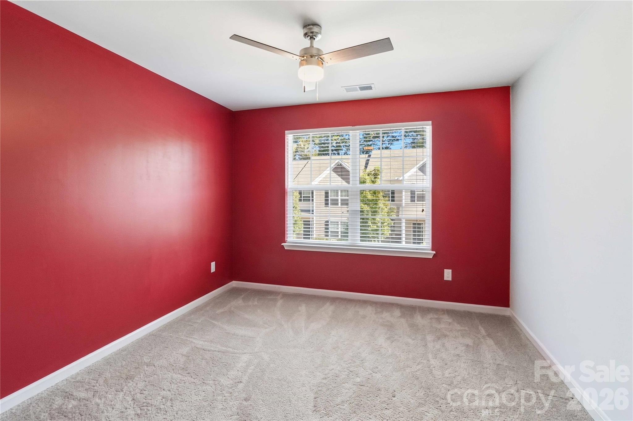 7048 Woodsbay Lane Property Photo 23