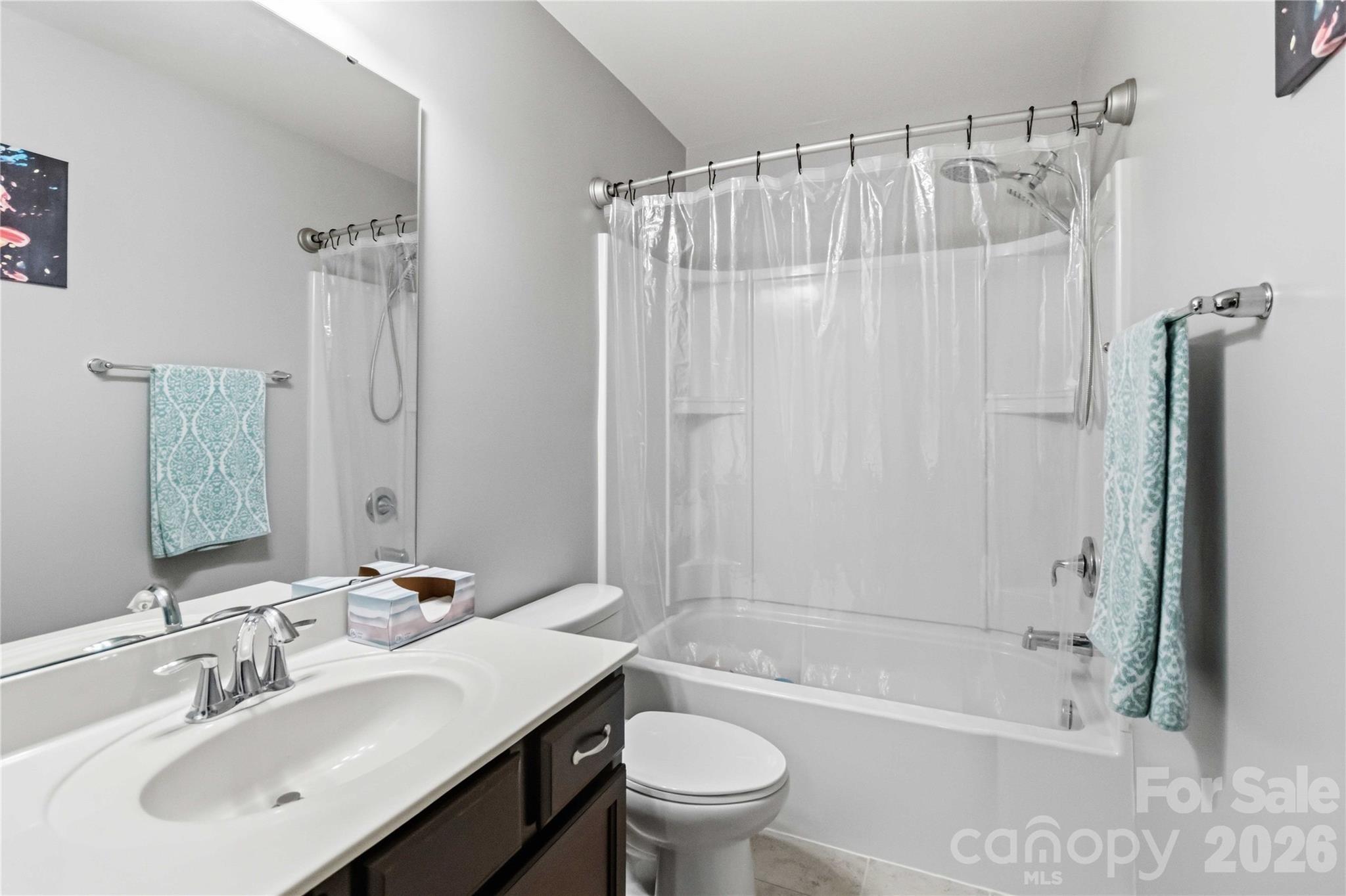 7048 Woodsbay Lane Property Photo 26