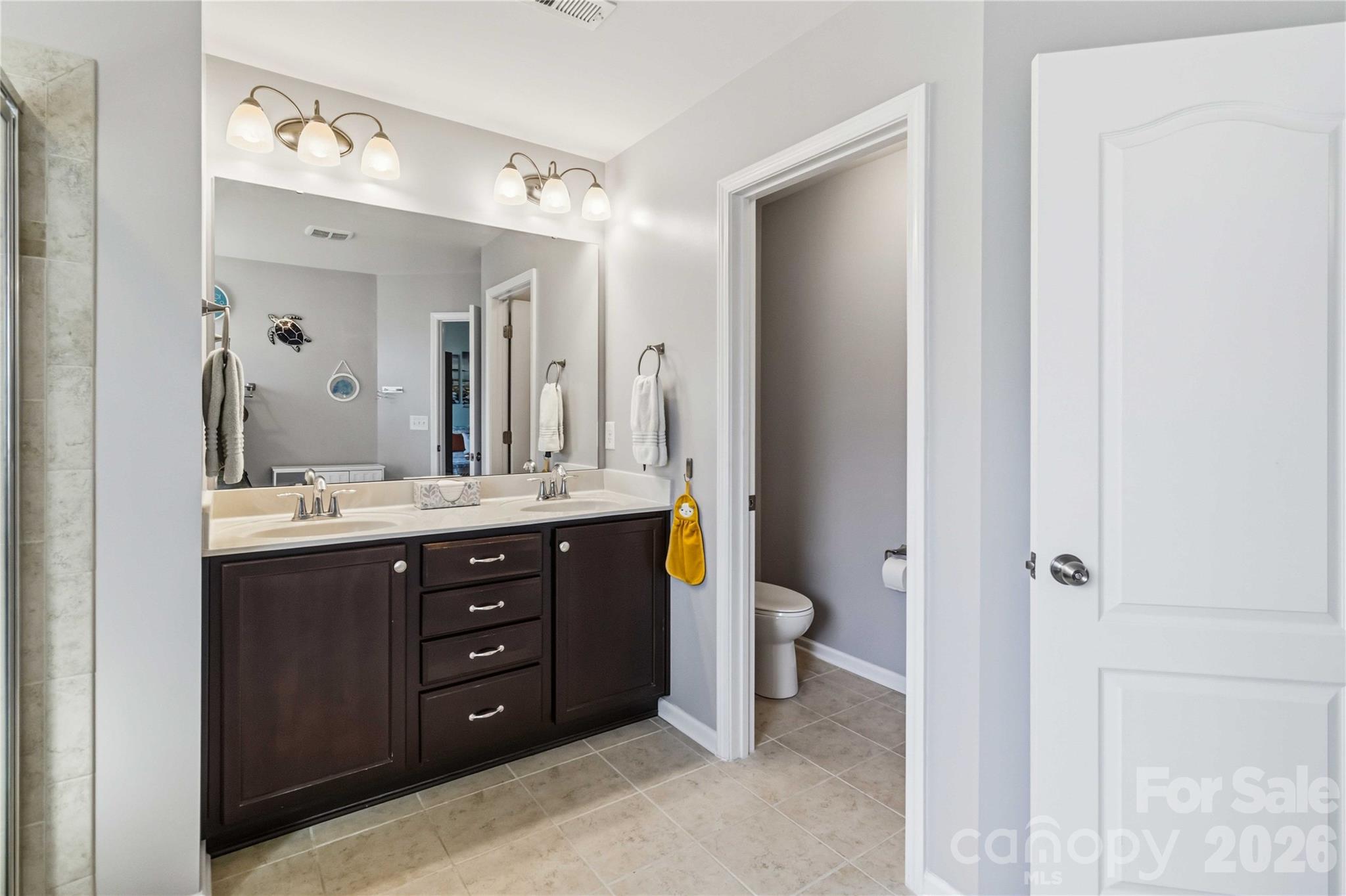 7048 Woodsbay Lane Property Photo 32