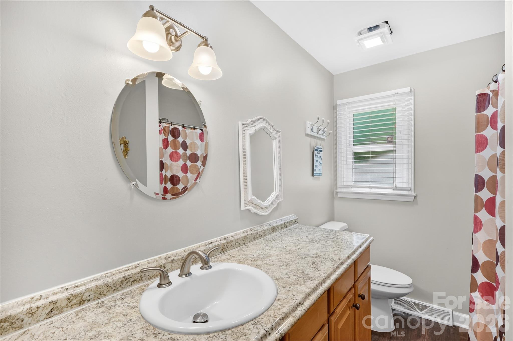 9807 Black Road Property Photo 17