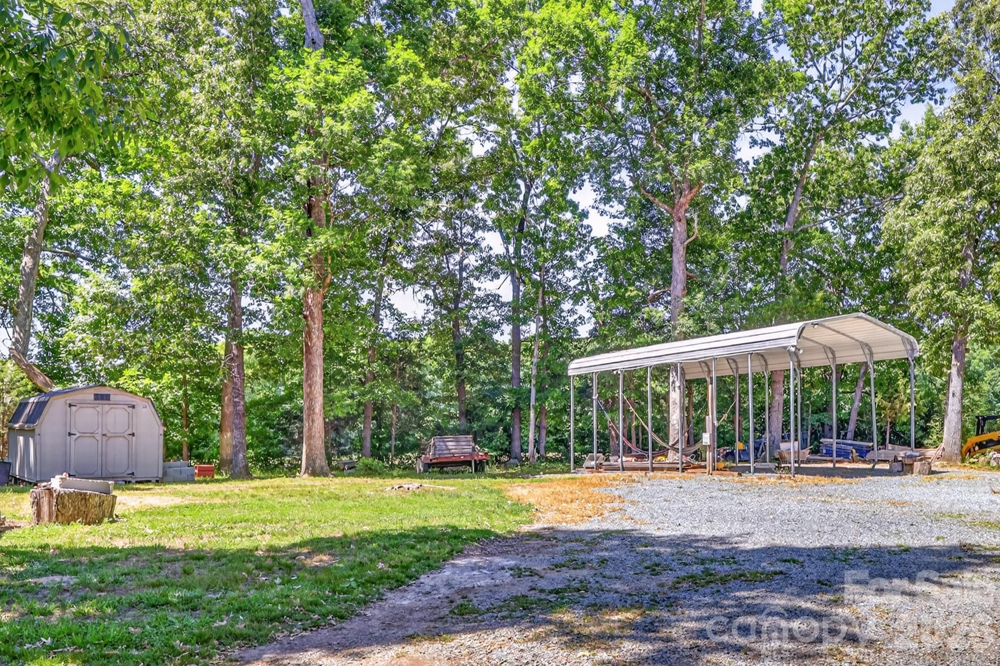 9807 Black Road Property Photo 26