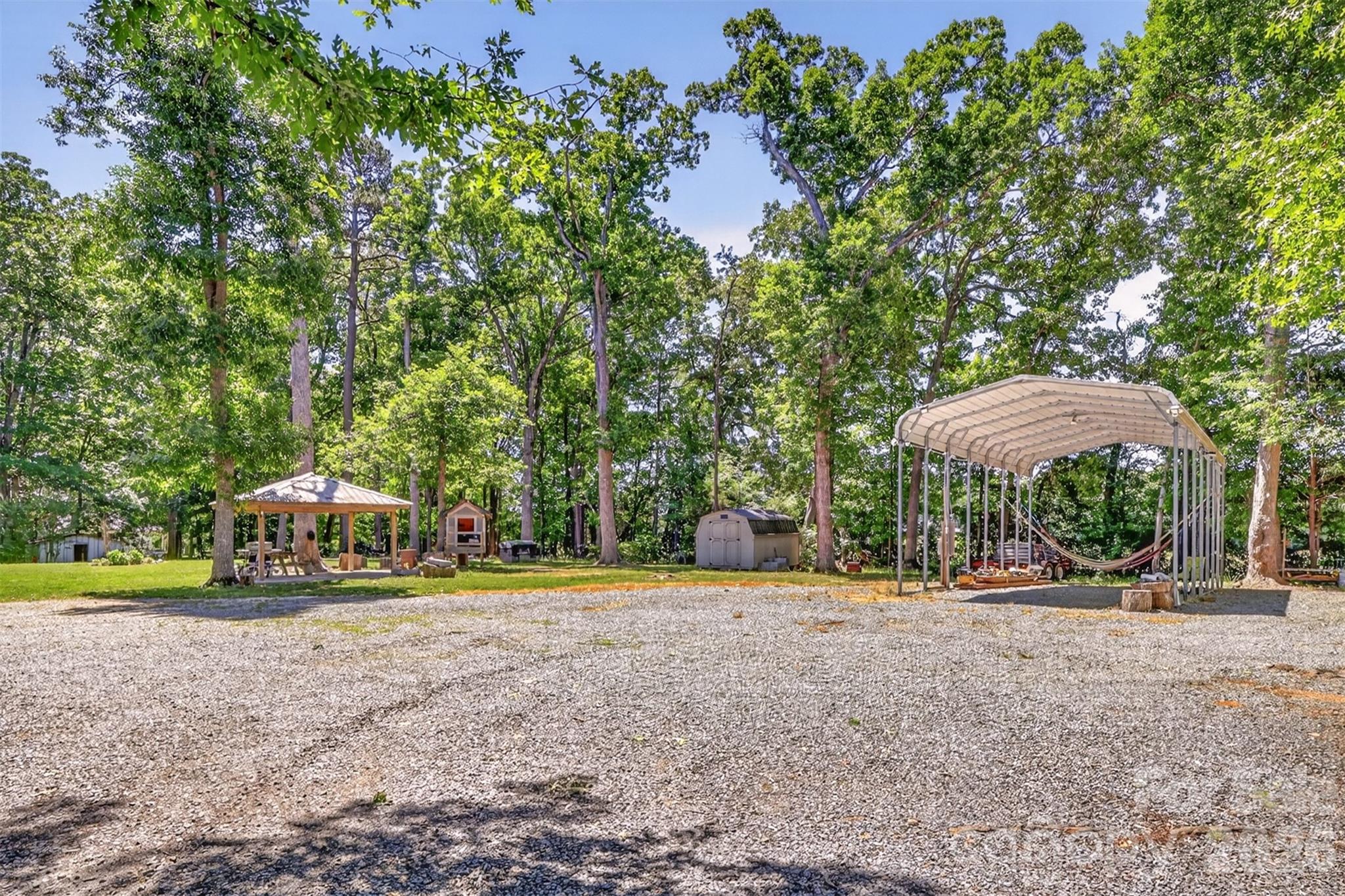 9807 Black Road Property Photo 42