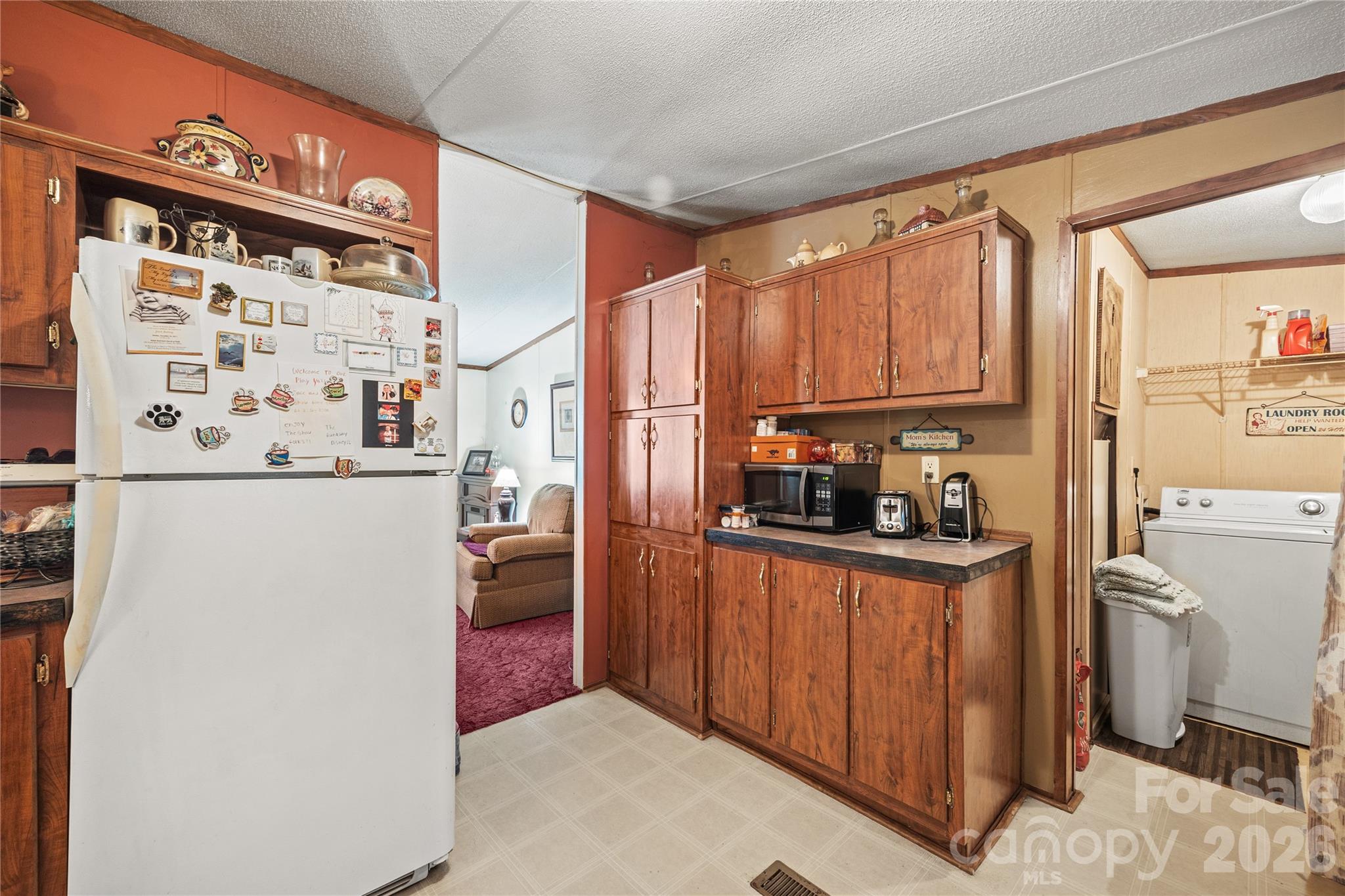 323 Carlyle Road Property Photo 5
