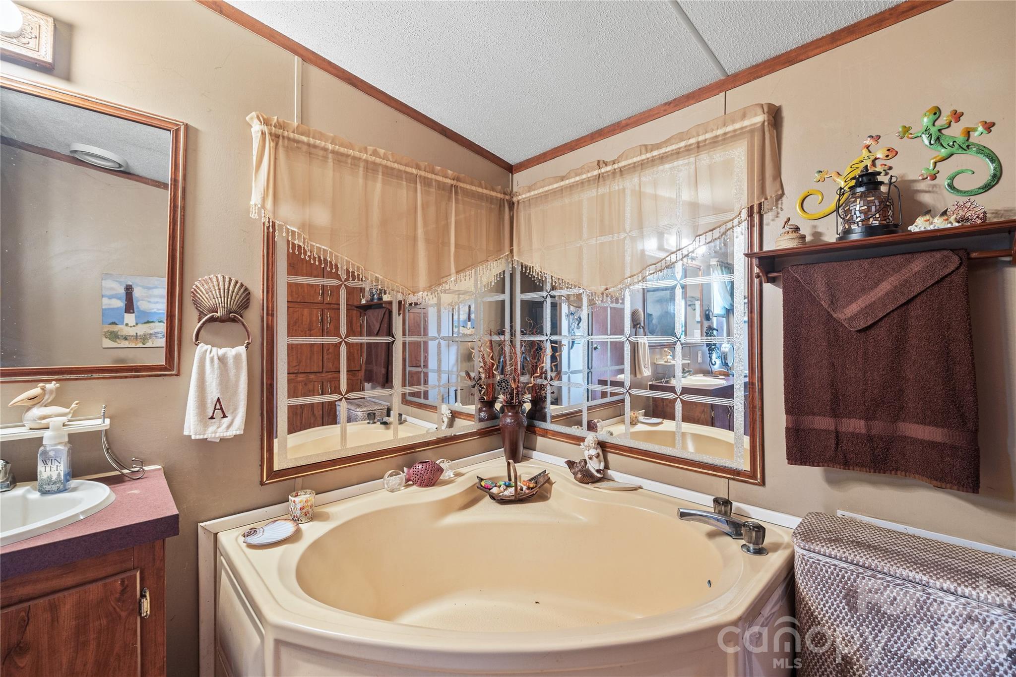 323 Carlyle Road Property Photo 18