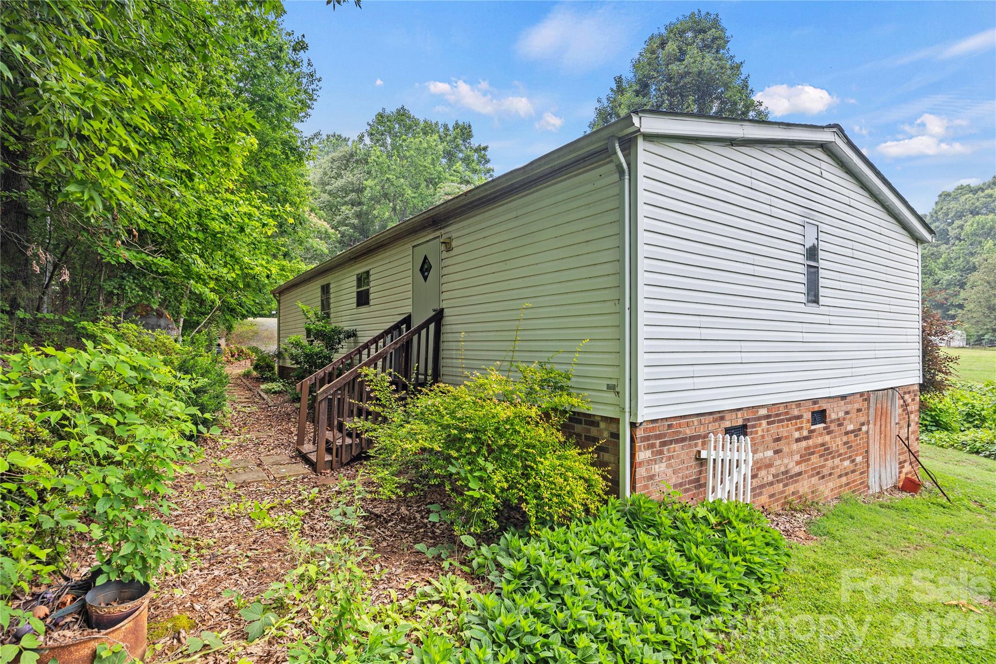323 Carlyle Road Property Photo 22