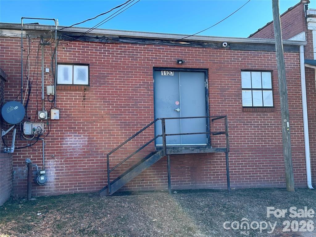 1117-1127 2nd Street Property Photo 5