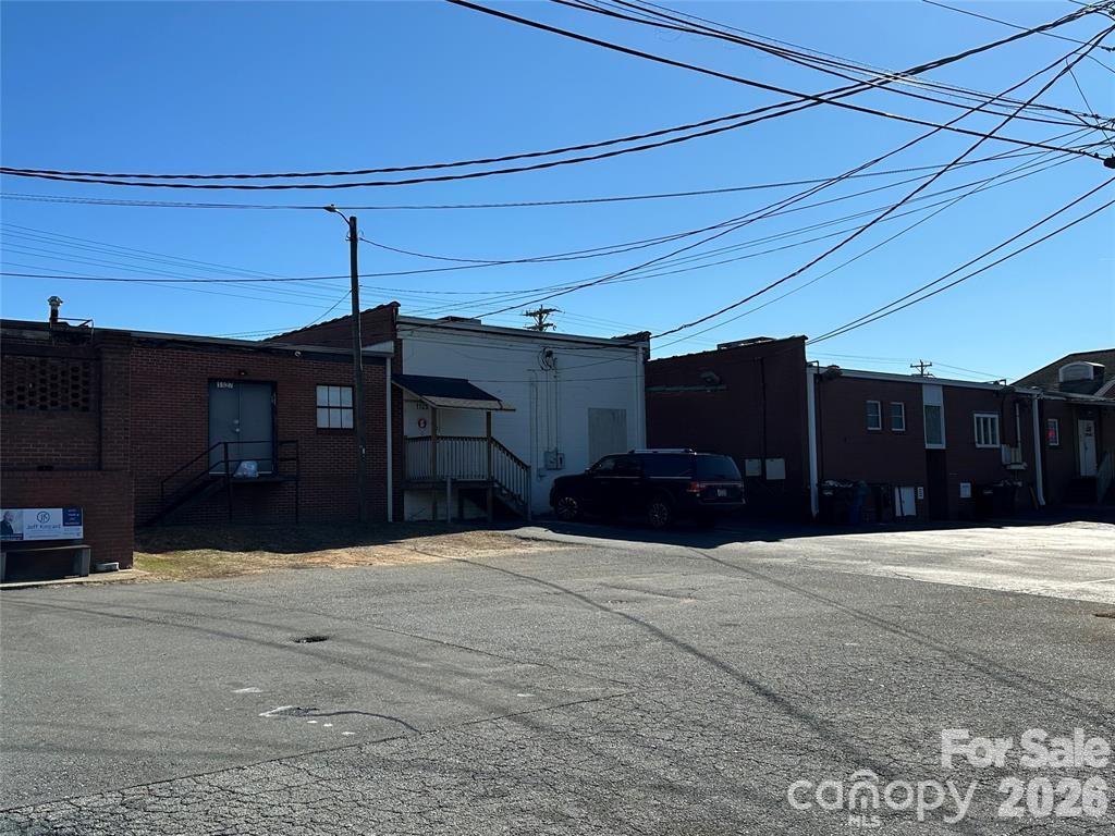 1117-1127 2nd Street Property Photo 8