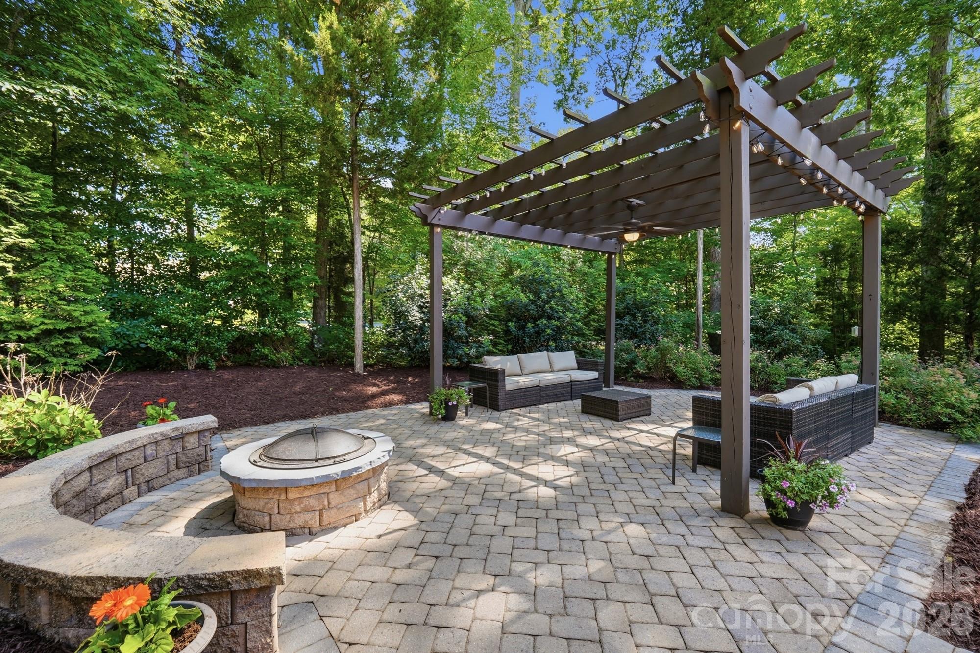 1413 Screech Owl Road Property Photo 6