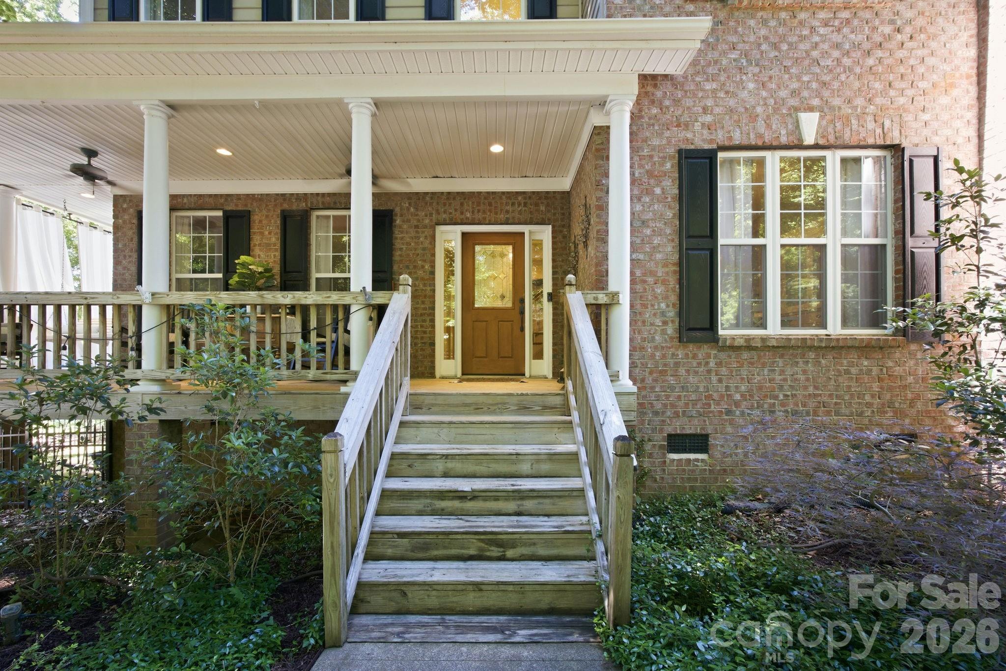 2006 Wedgewood Drive Property Photo 3
