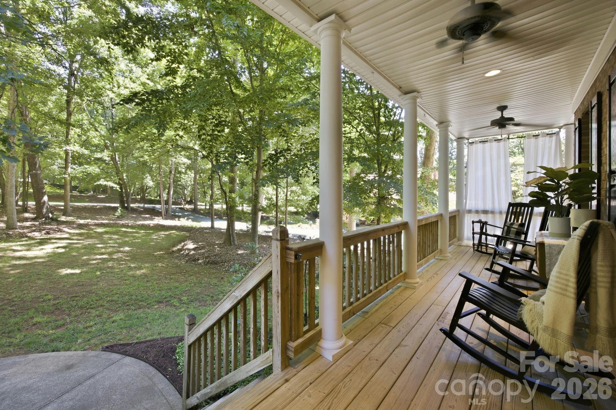 2006 Wedgewood Drive Property Photo 4