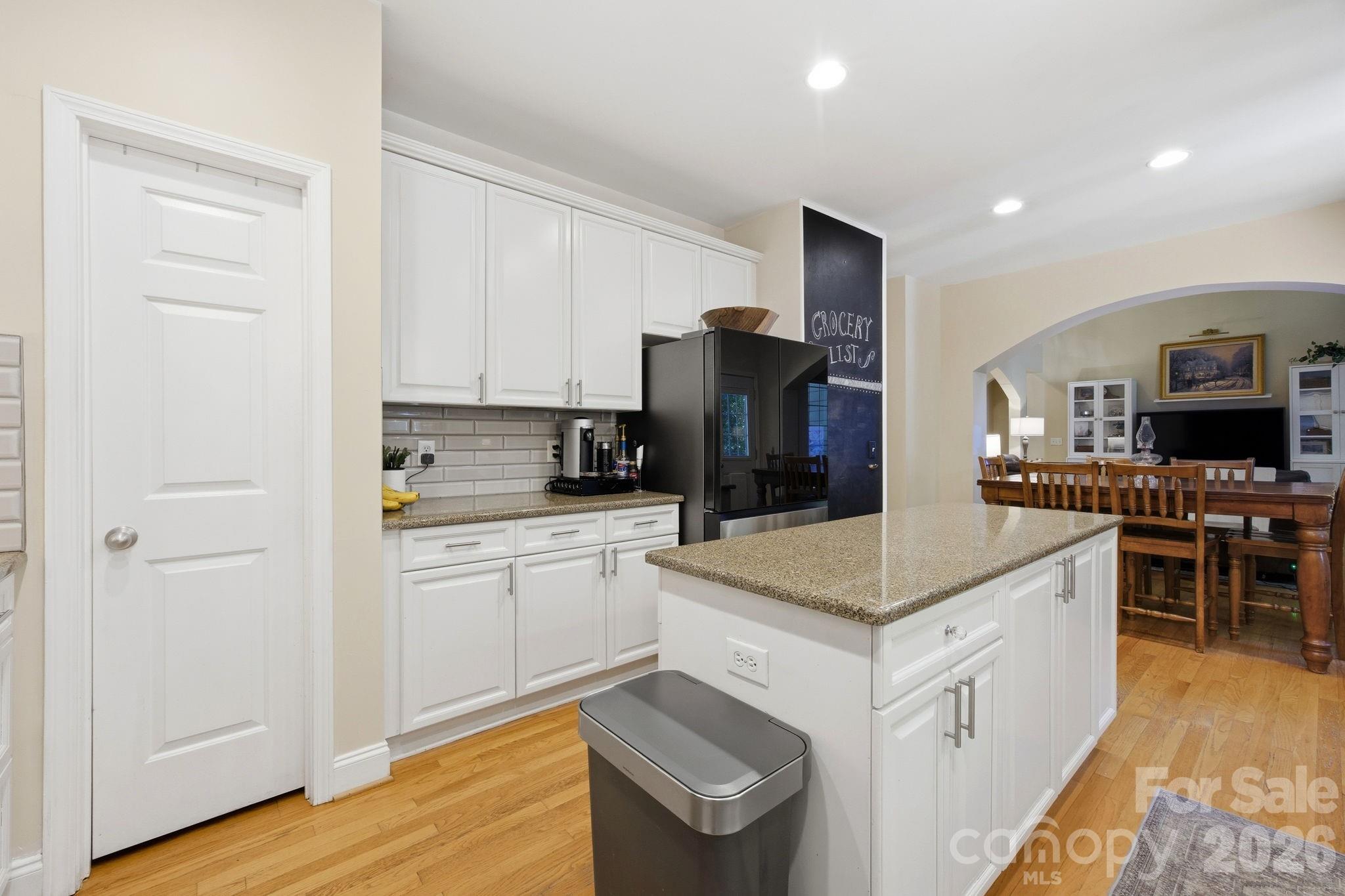 2006 Wedgewood Drive Property Photo 17