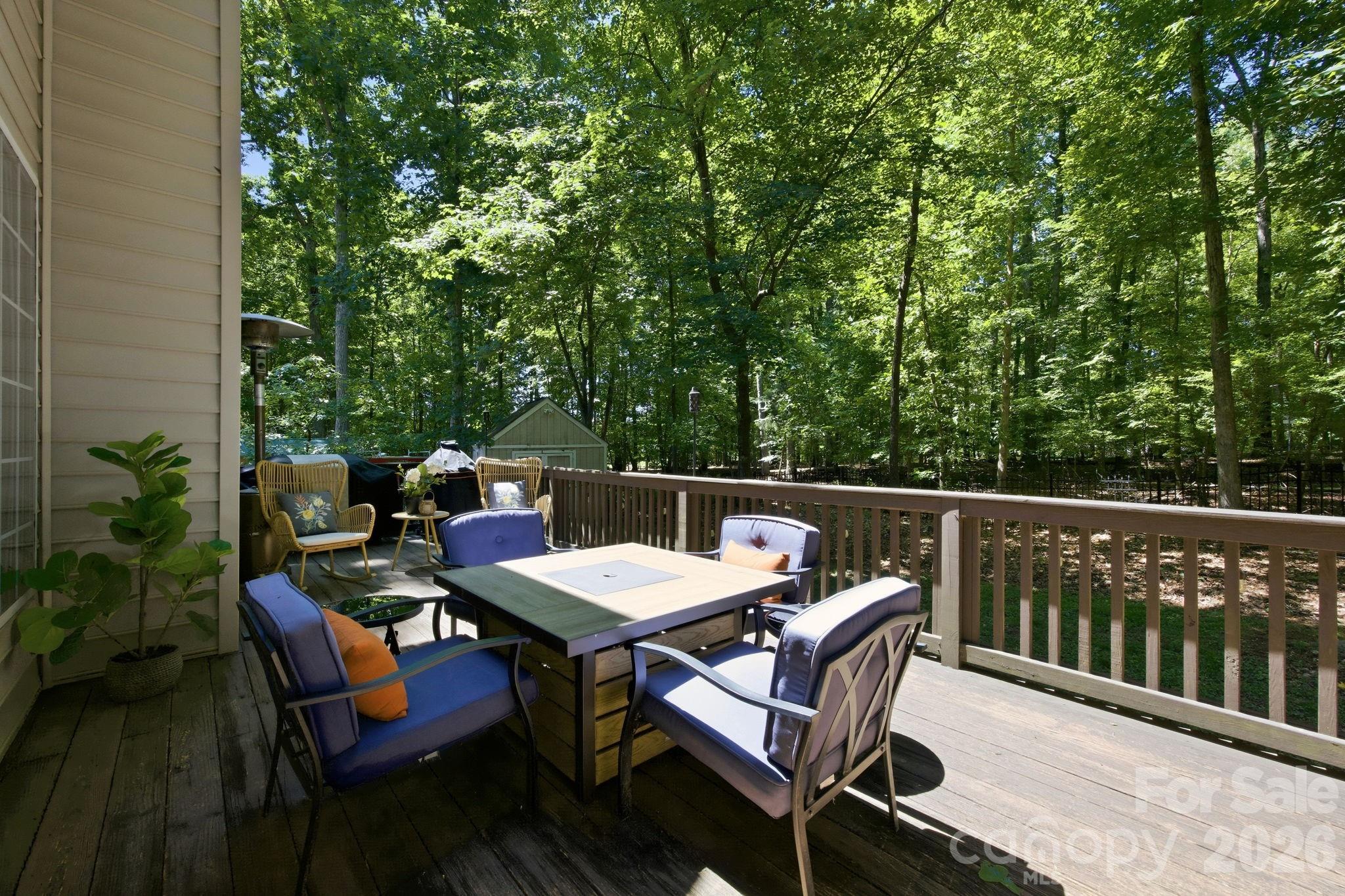 2006 Wedgewood Drive Property Photo 20
