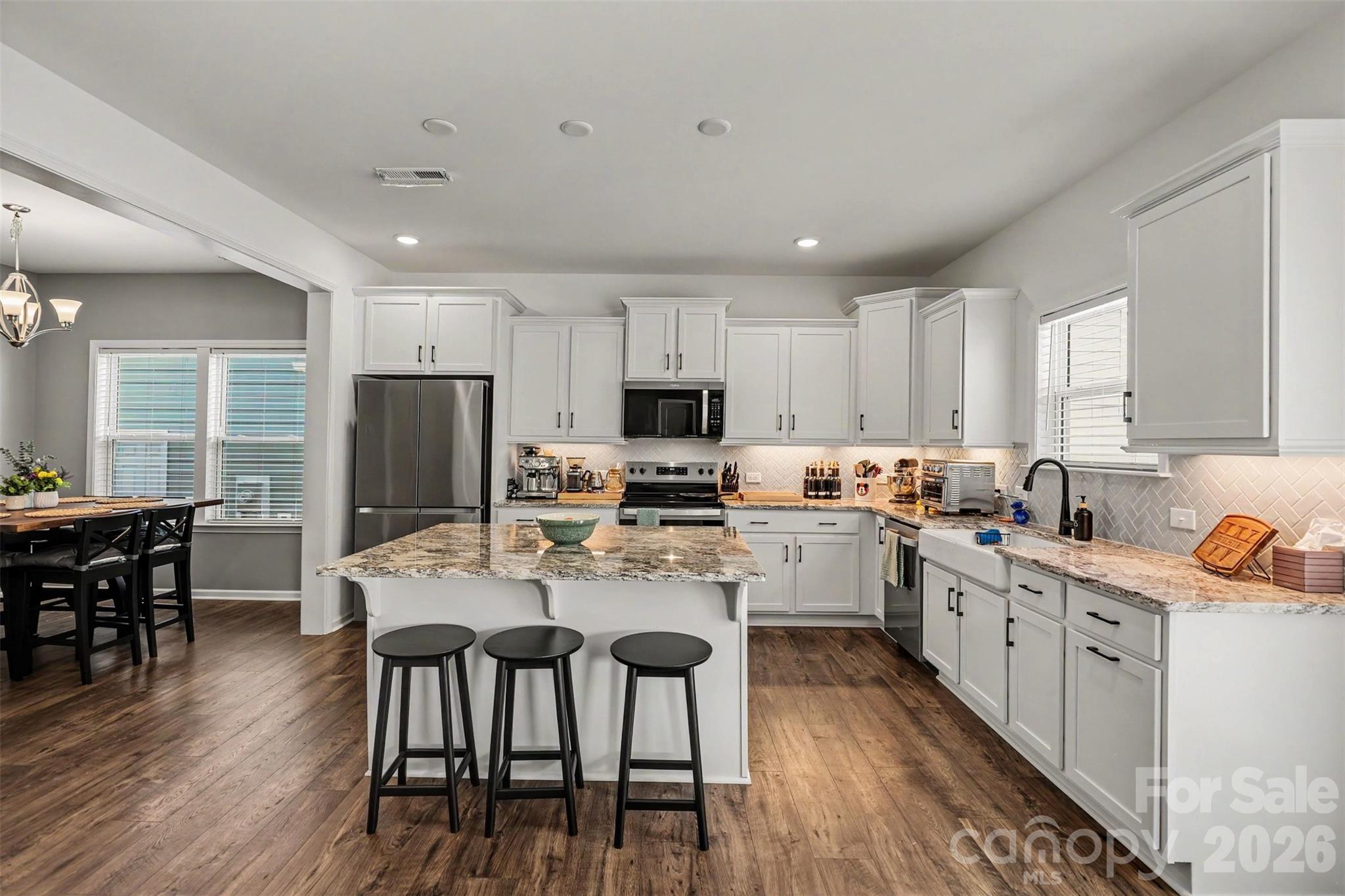 390 Gray Wolf Street Property Photo 3