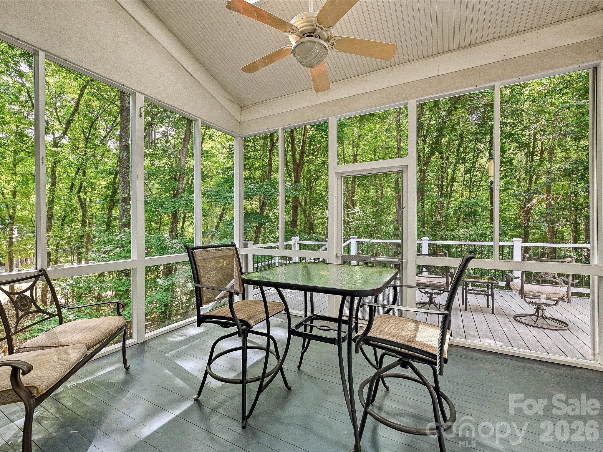 15001 Majestic Oak Drive Property Photo 28