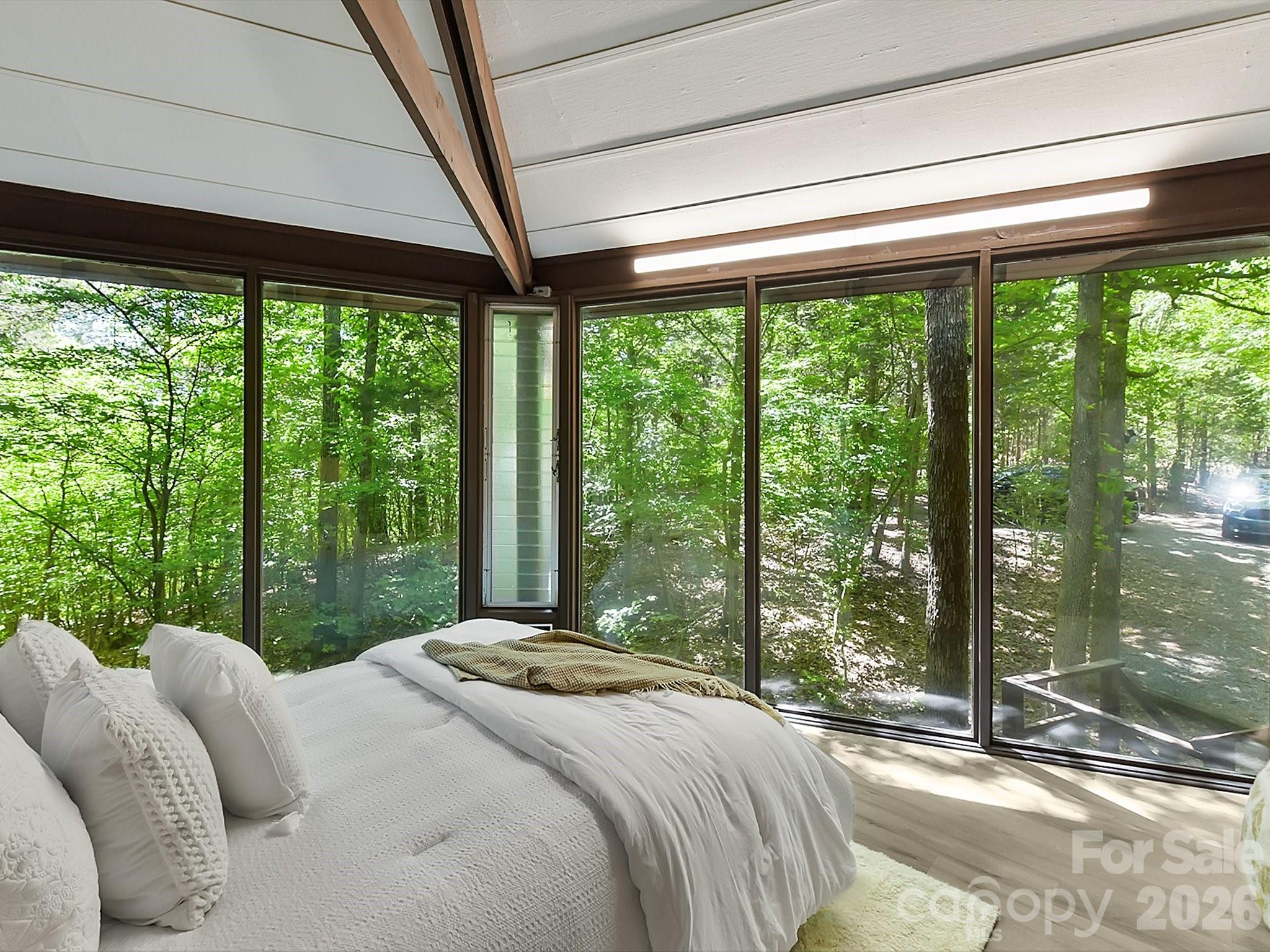 1665 Bowater Road Property Photo 11