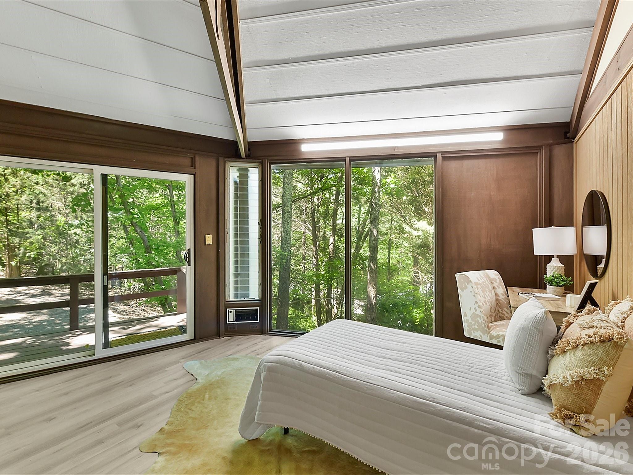 1665 Bowater Road Property Photo 17