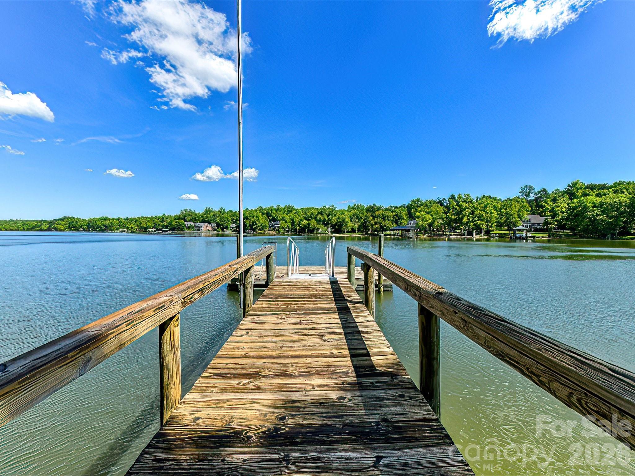 1665 Bowater Road Property Photo 28