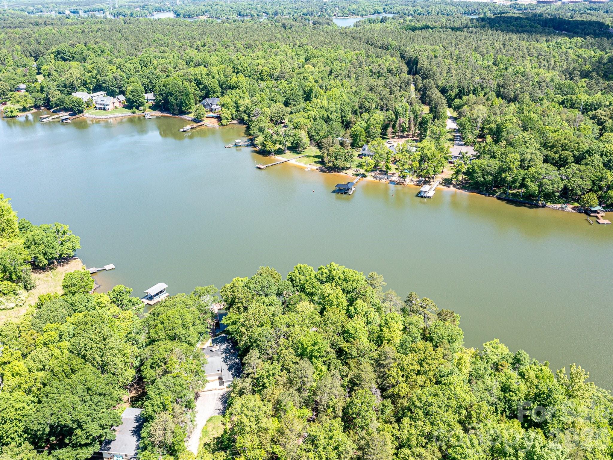 1665 Bowater Road Property Photo 39
