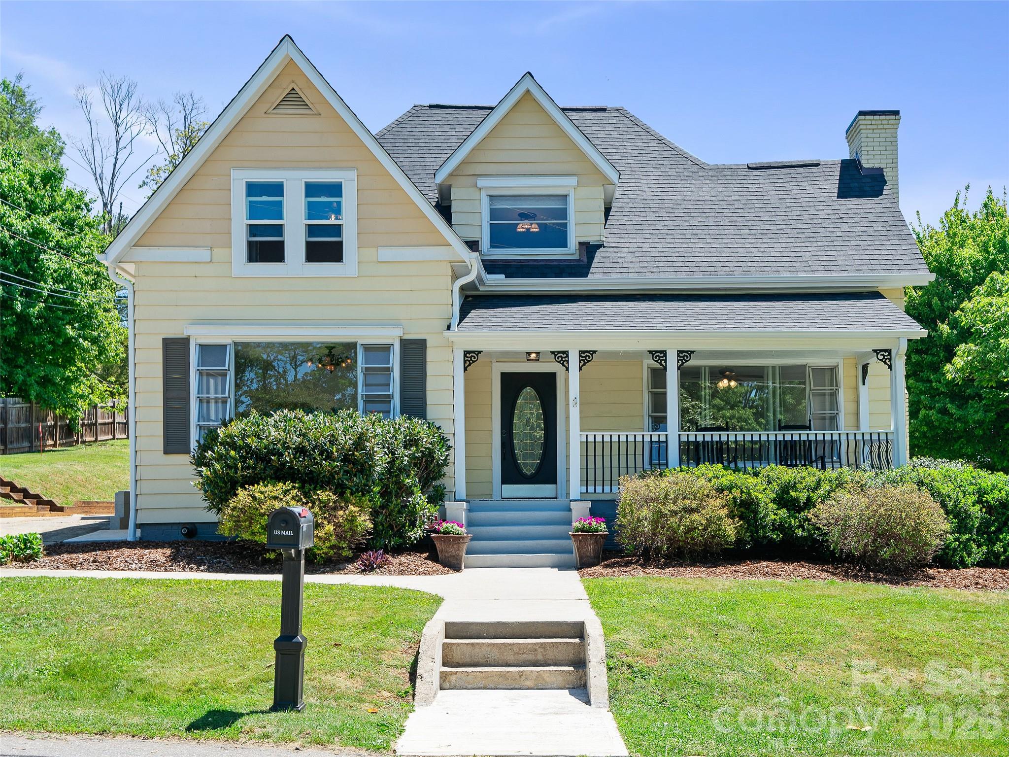 118 Robertson Street Property Photo 1