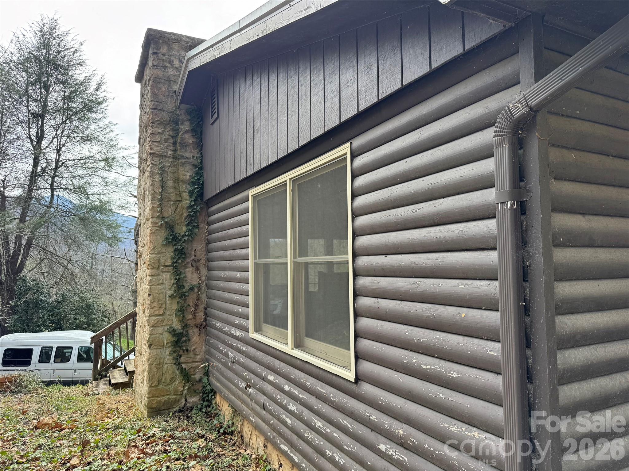 814 Mountain View Drive Property Photo 7