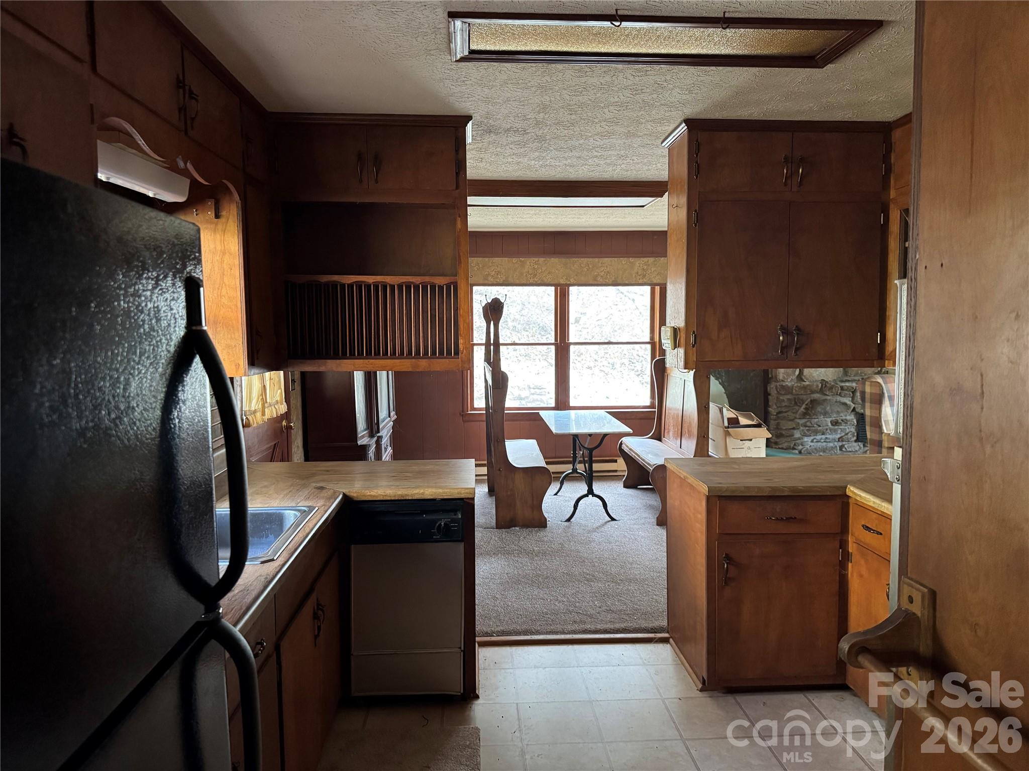 814 Mountain View Drive Property Photo 14