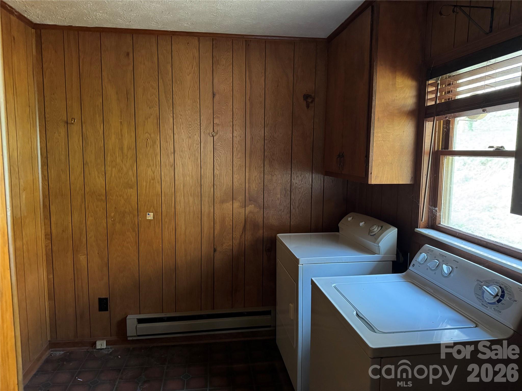 814 Mountain View Drive Property Photo 15