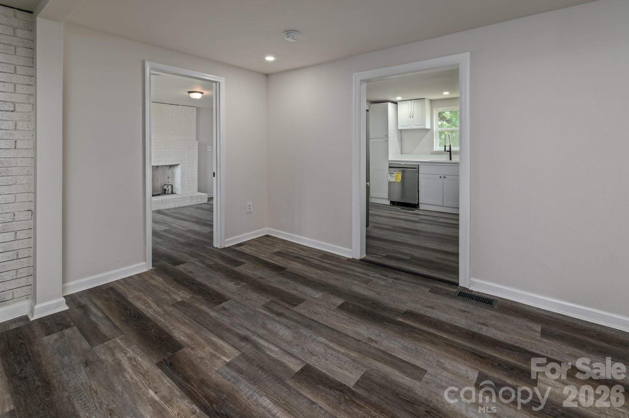 607 Carlos Street Property Photo 9