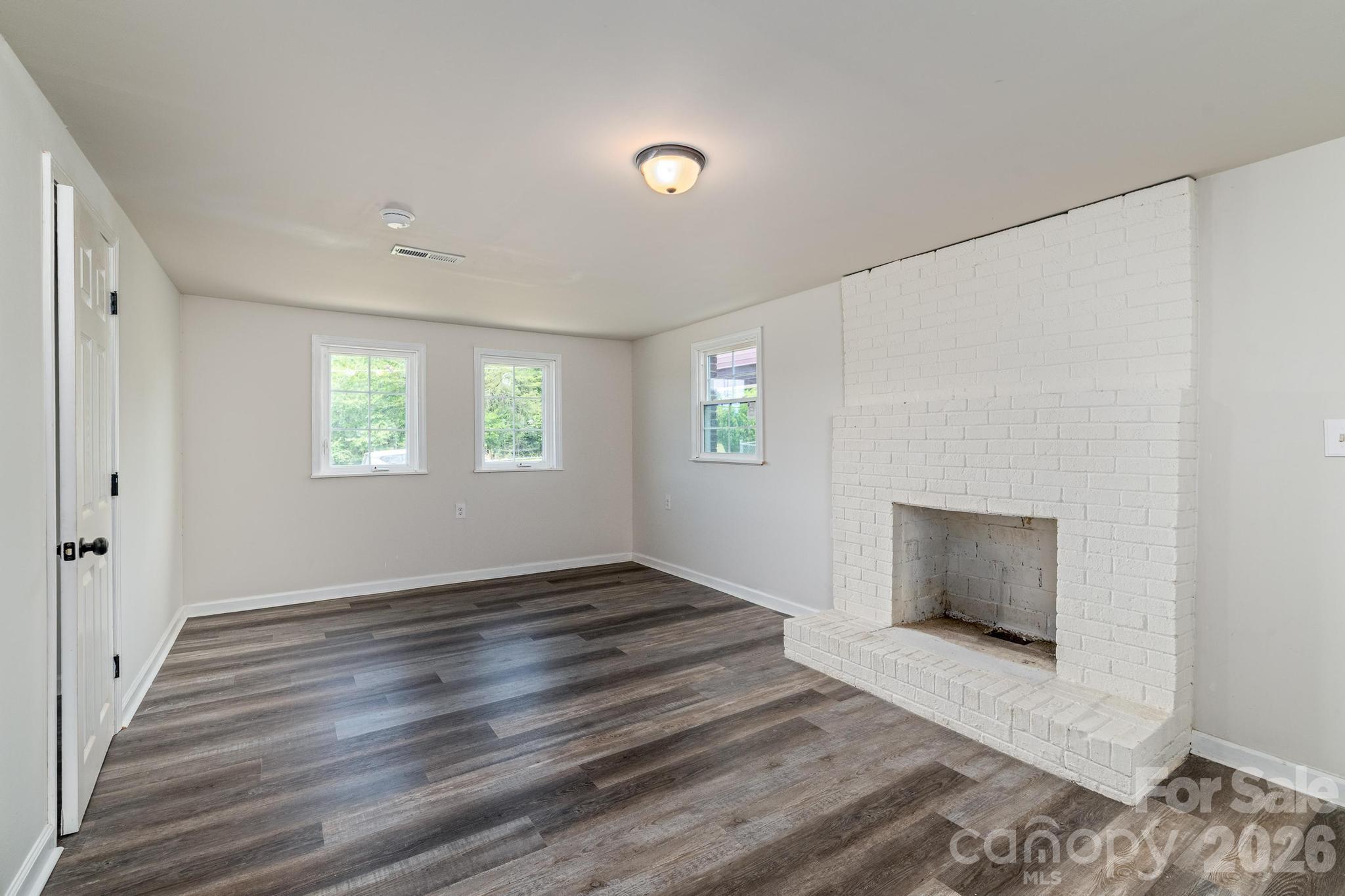 607 Carlos Street Property Photo 19
