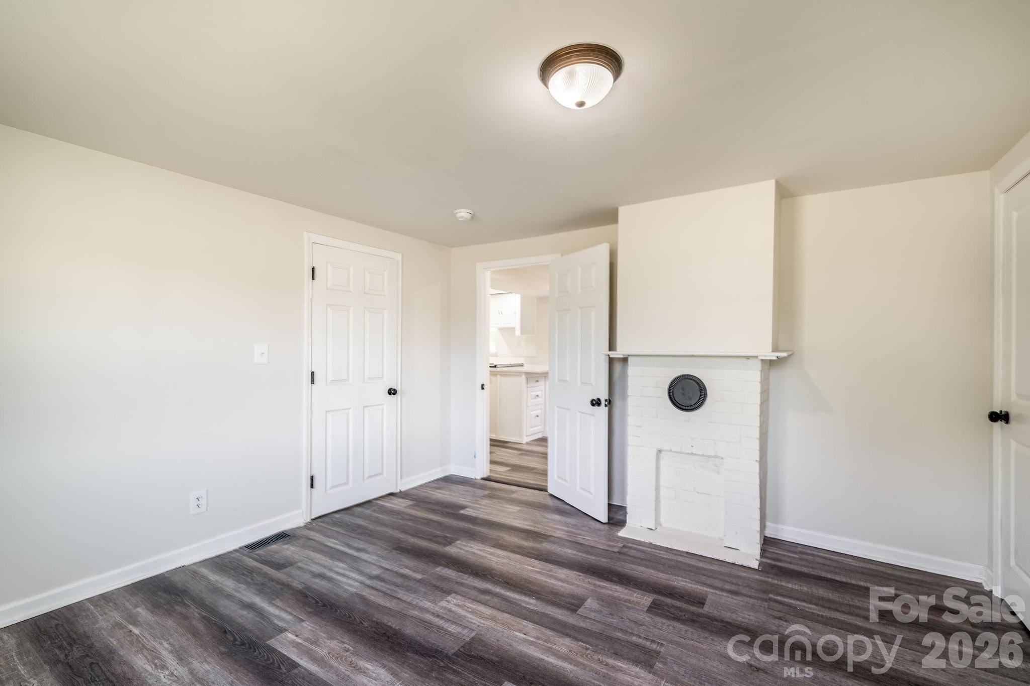 607 Carlos Street Property Photo 23