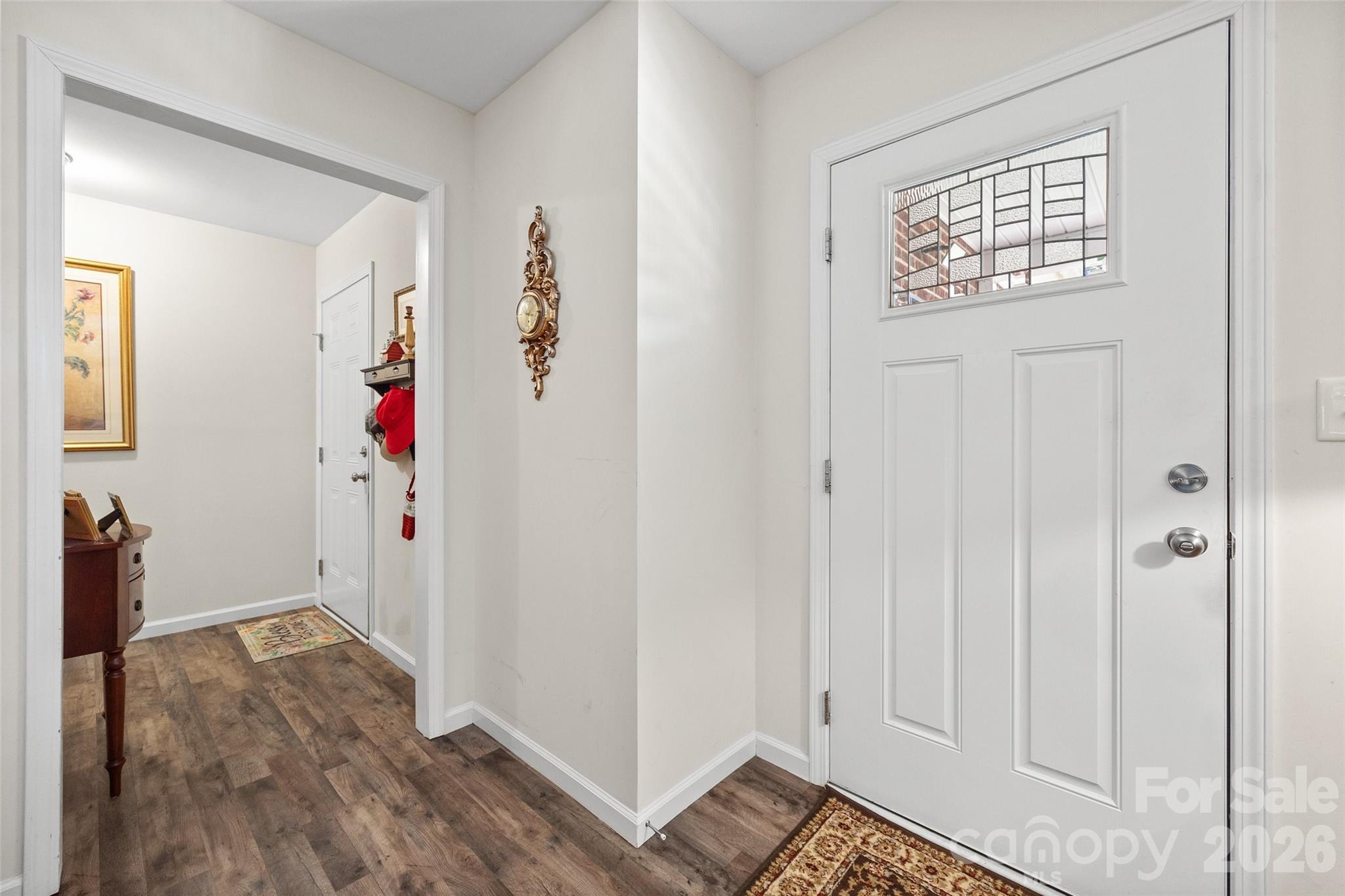 208 Victoria Circle Property Photo 4