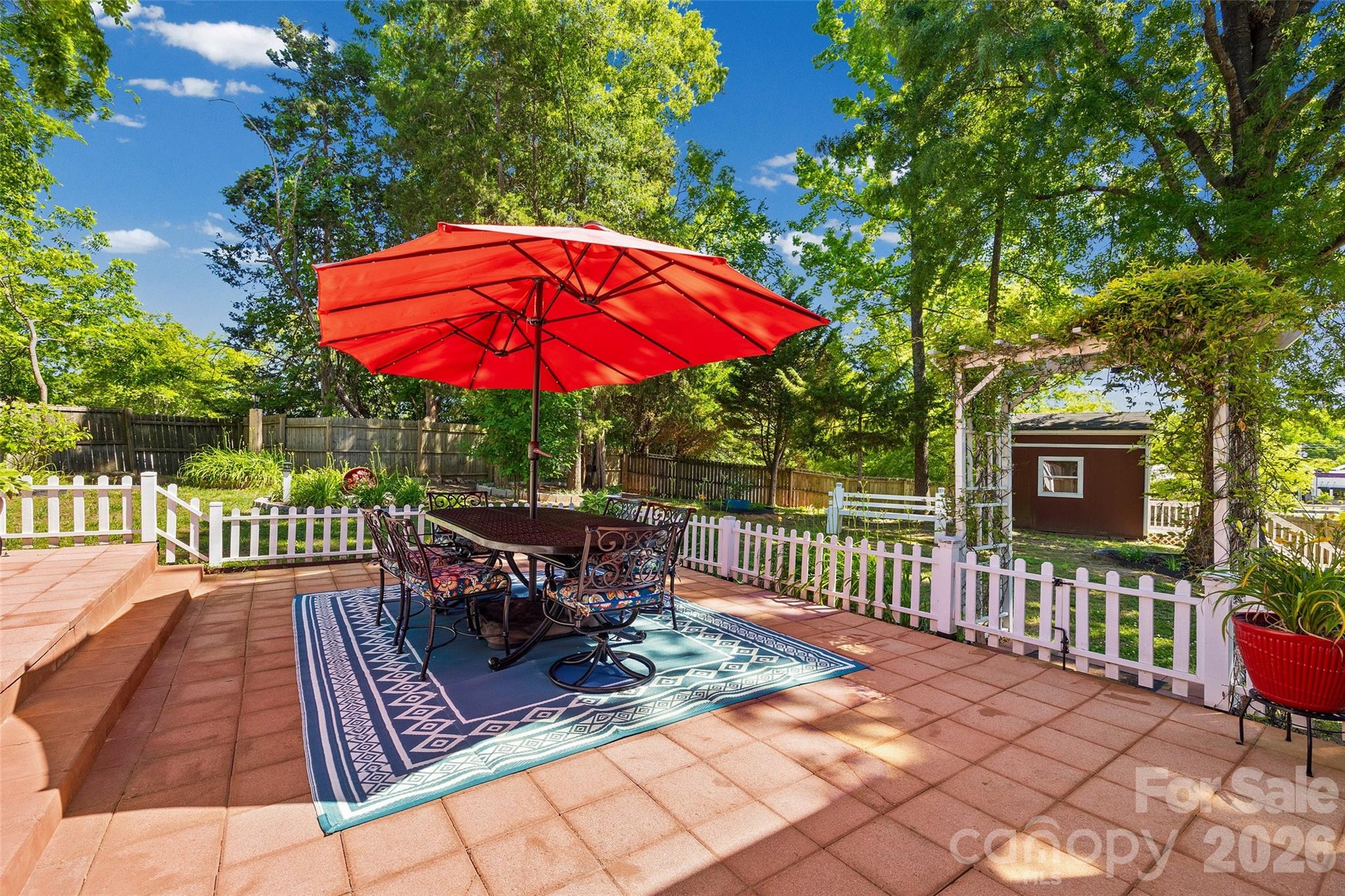 208 Victoria Circle Property Photo 20