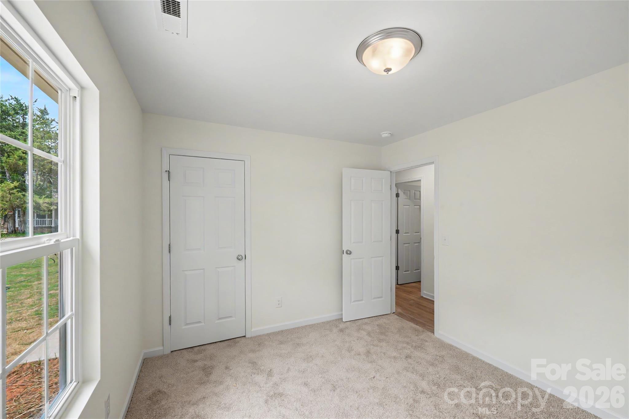 529 Crosby Street Property Photo 5
