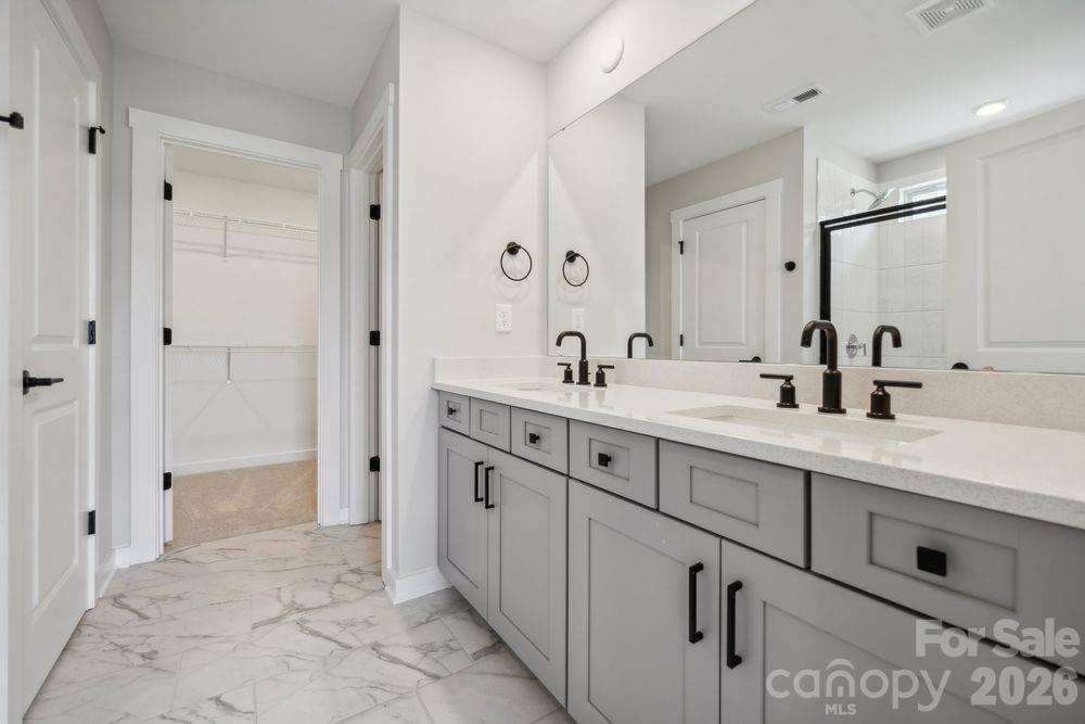 18427 Cove Landing Road Property Photo 4