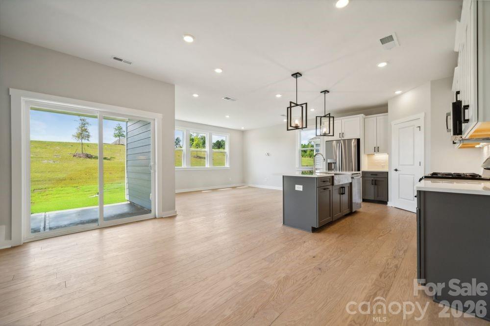 18427 Cove Landing Road Property Photo 9
