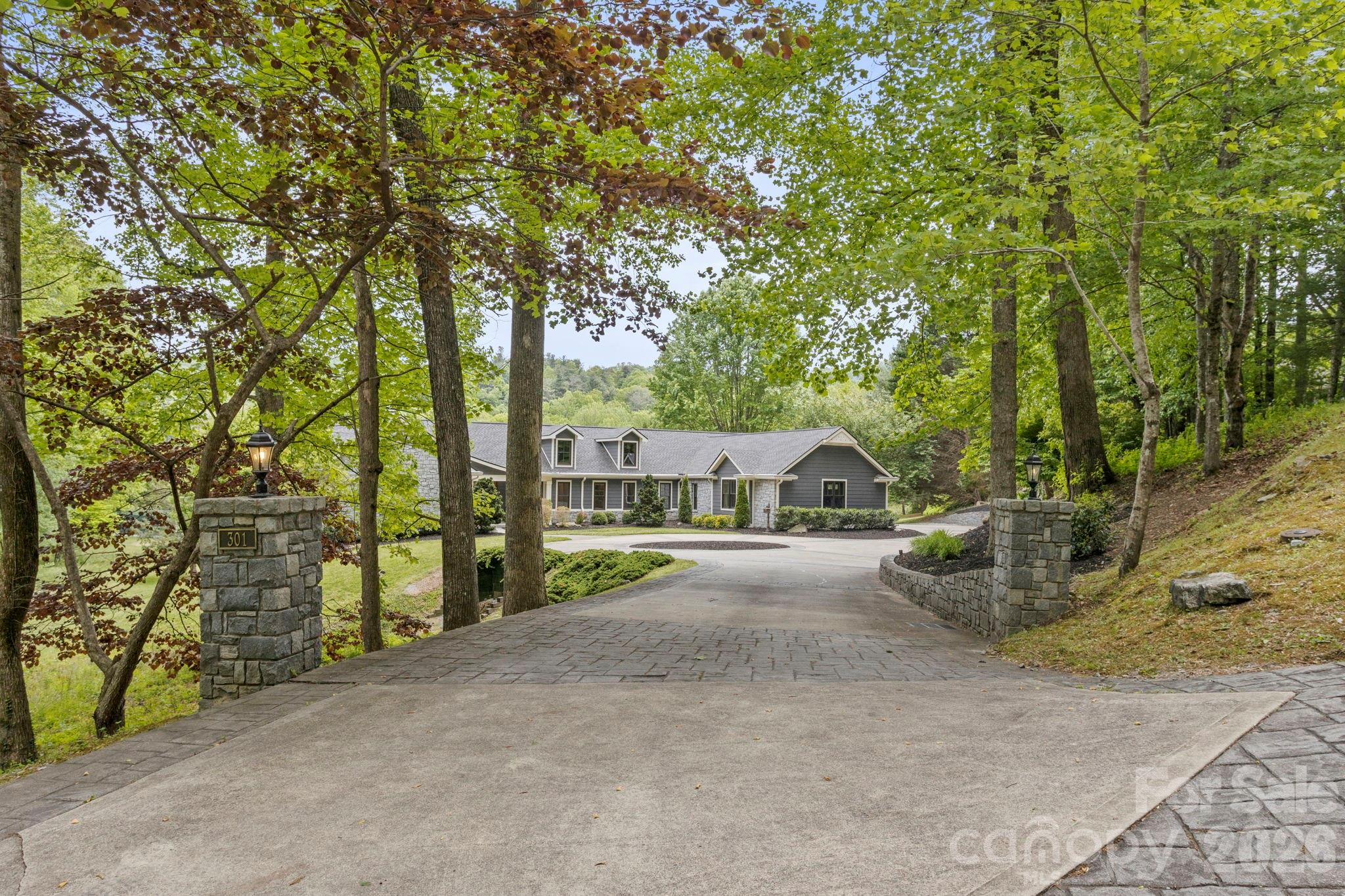 301 Winding Meadows Drive Property Photo 1