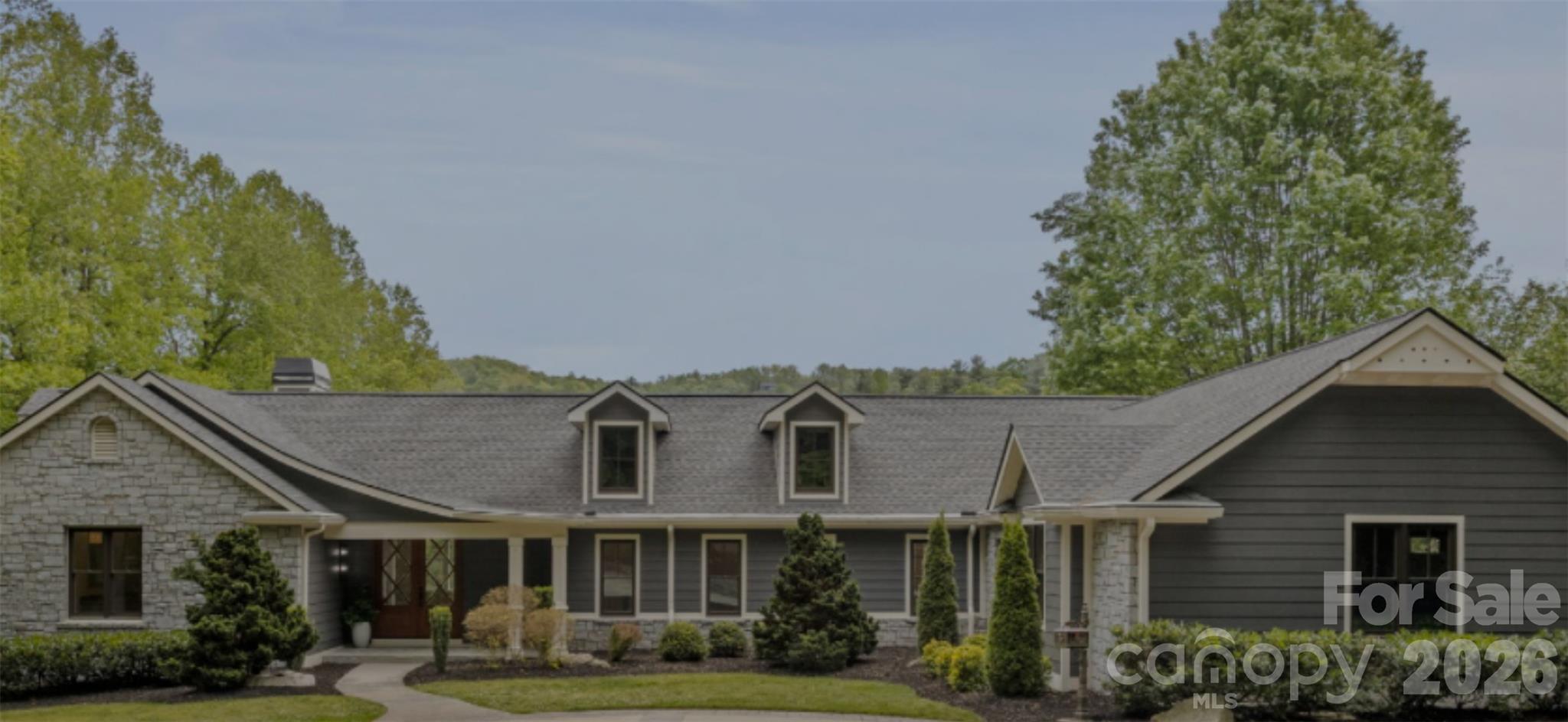 301 Winding Meadows Drive Property Photo 3