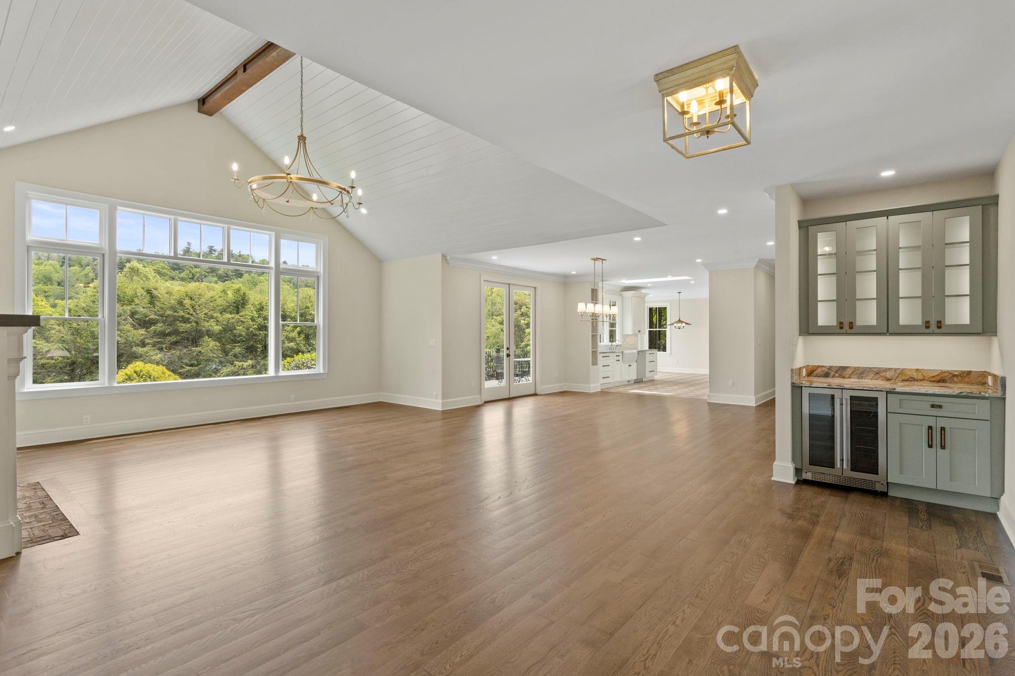 301 Winding Meadows Drive Property Photo 7