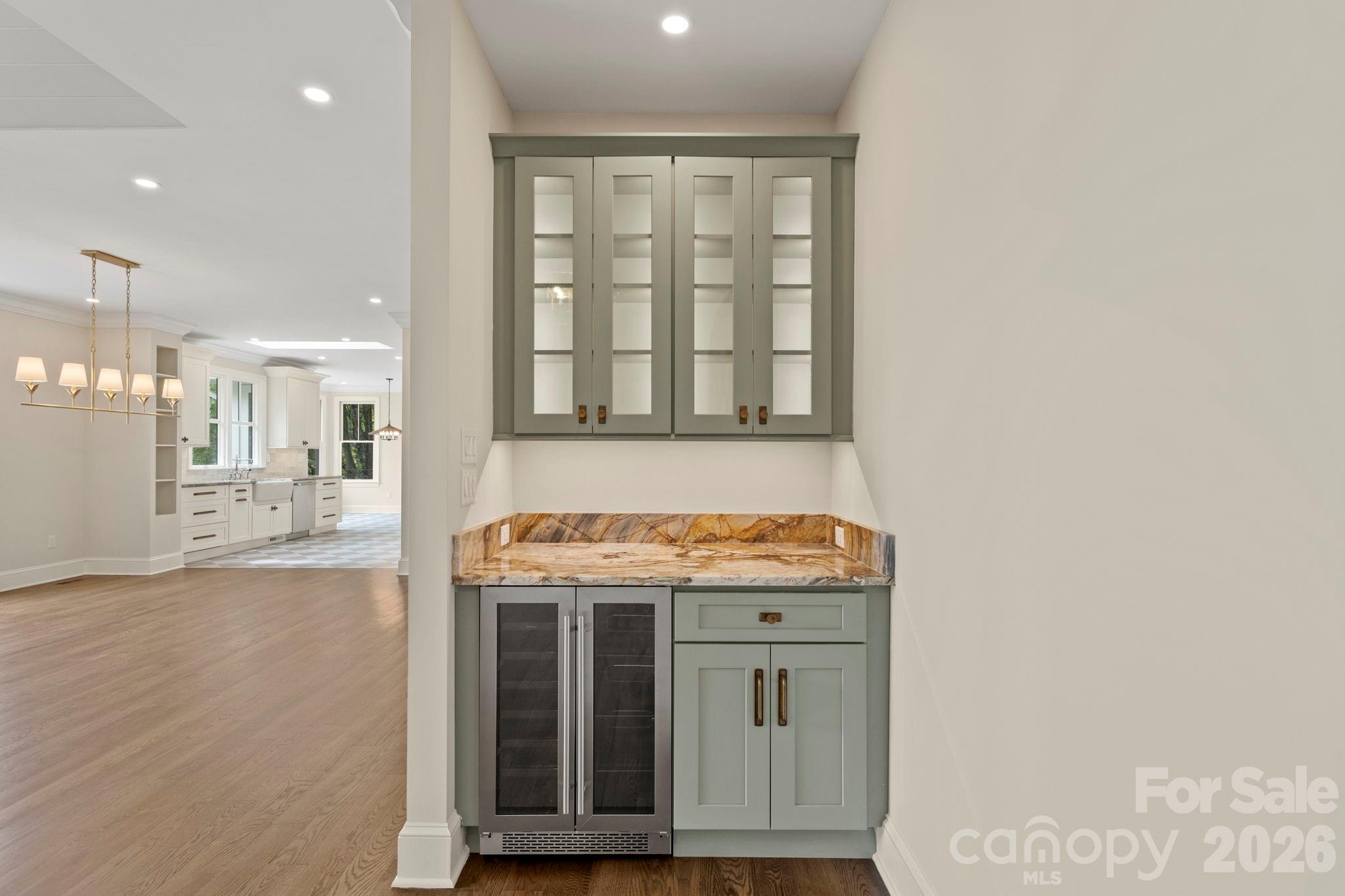 301 Winding Meadows Drive Property Photo 13