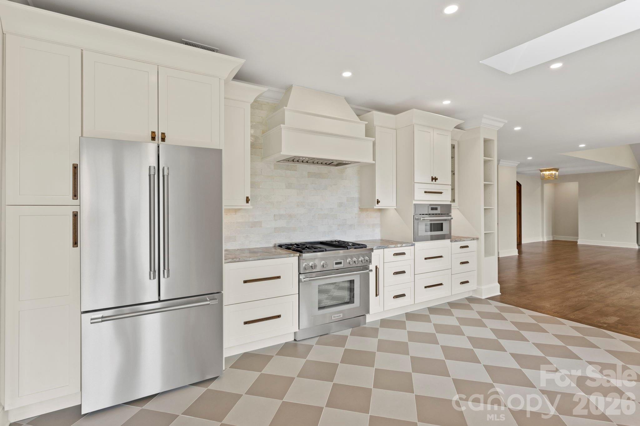 301 Winding Meadows Drive Property Photo 24